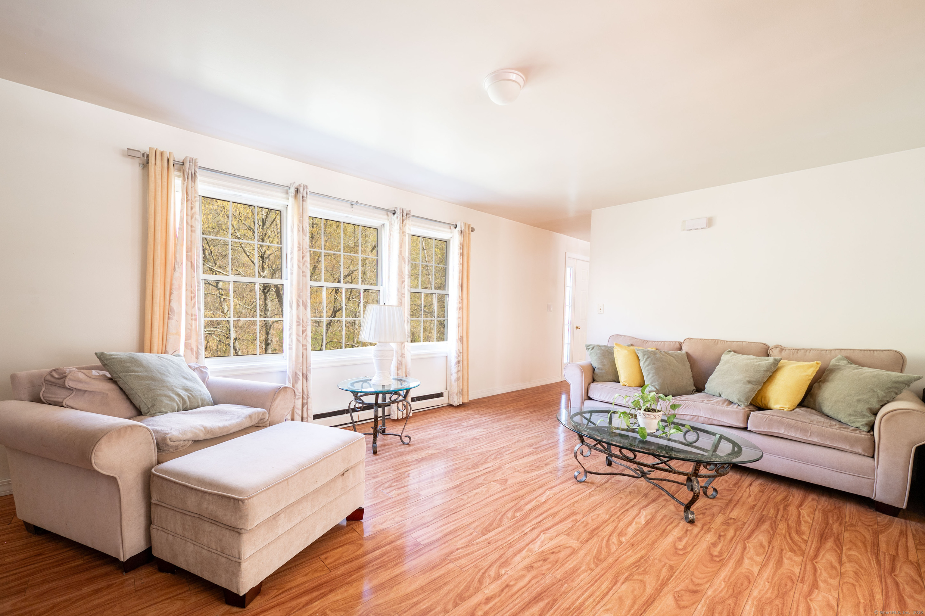 188 Huntingtown, Newtown, Connecticut 06470