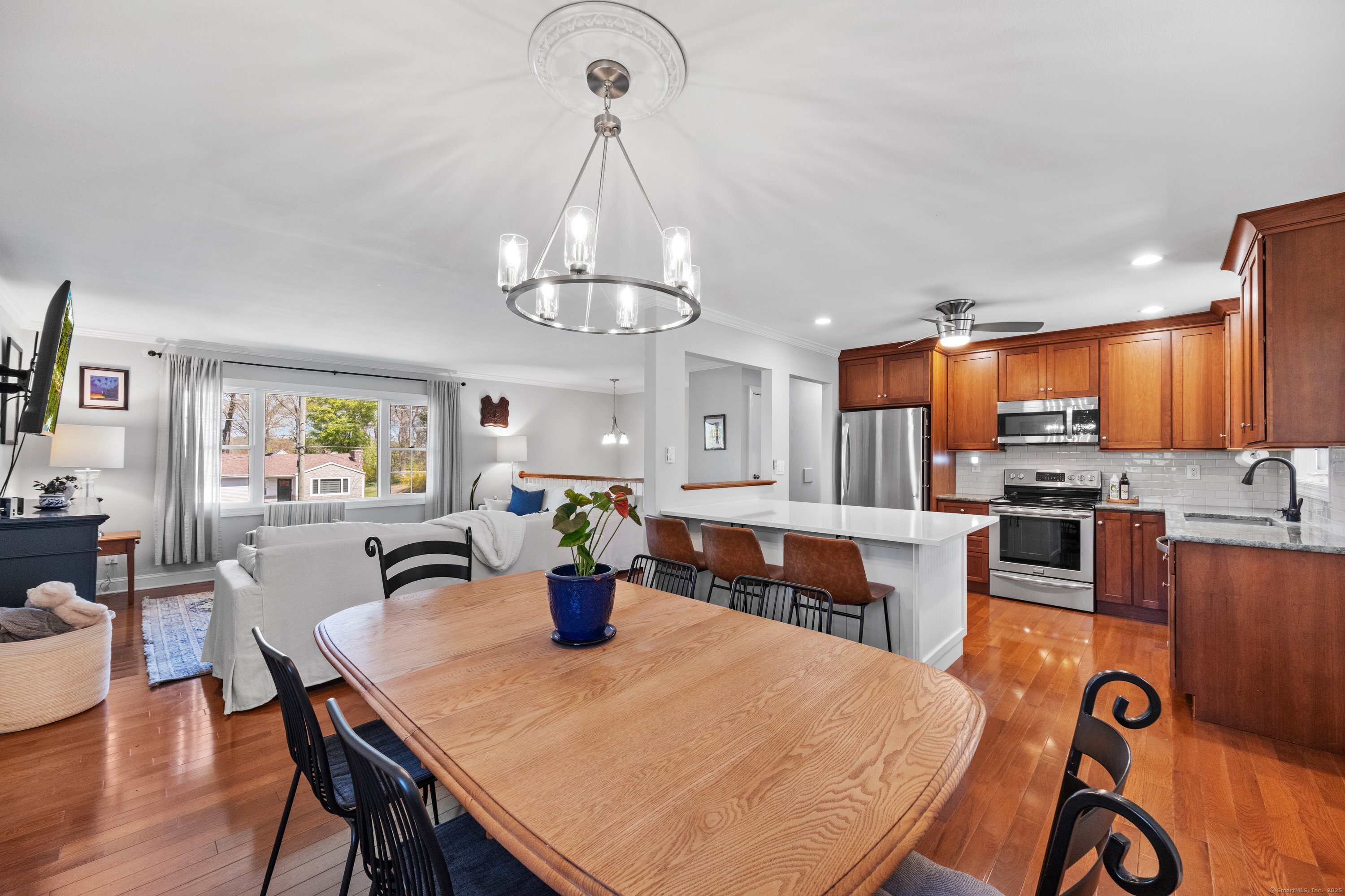 3 N Pleasant, Brookfield, Connecticut 06804