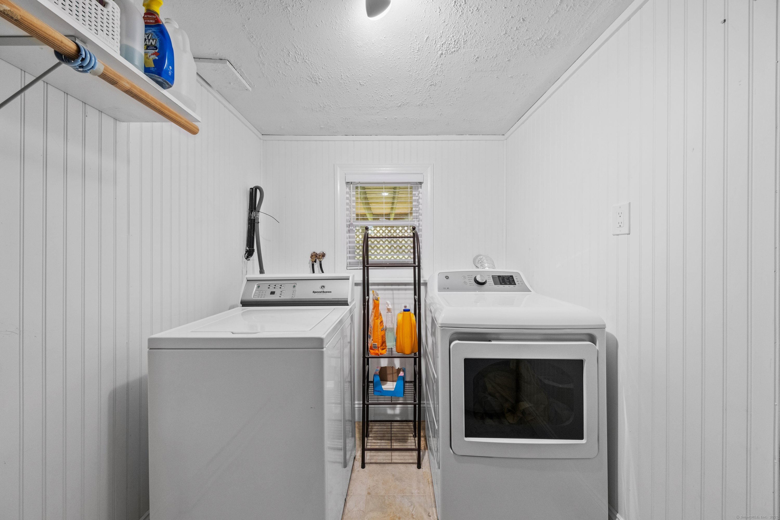 3 N Pleasant, Brookfield, Connecticut 06804