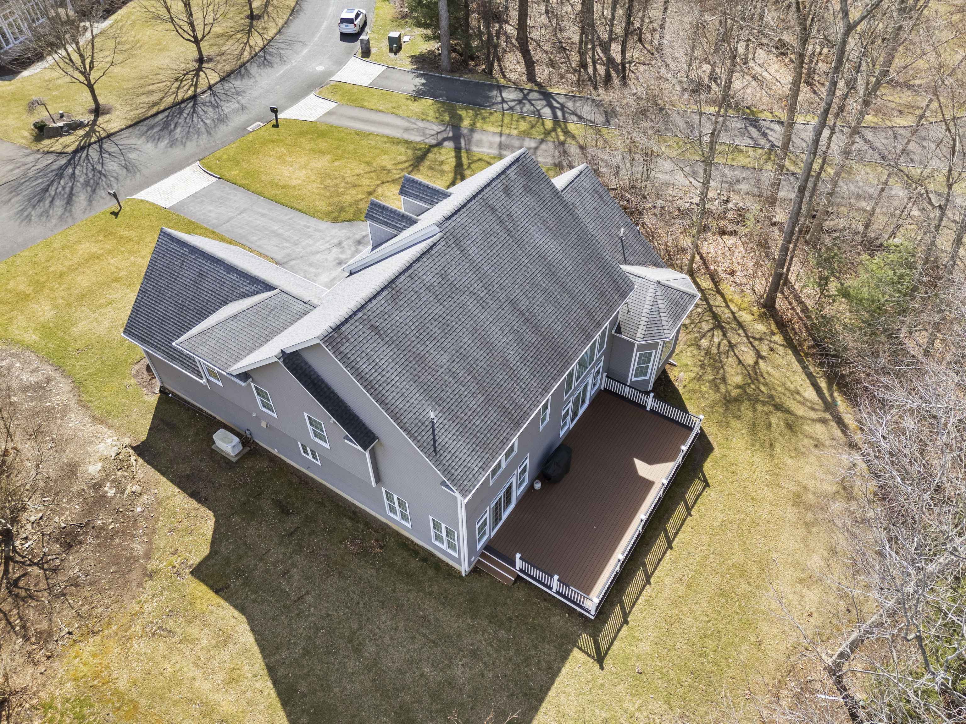 83 Maler, Shelton, Connecticut 06484