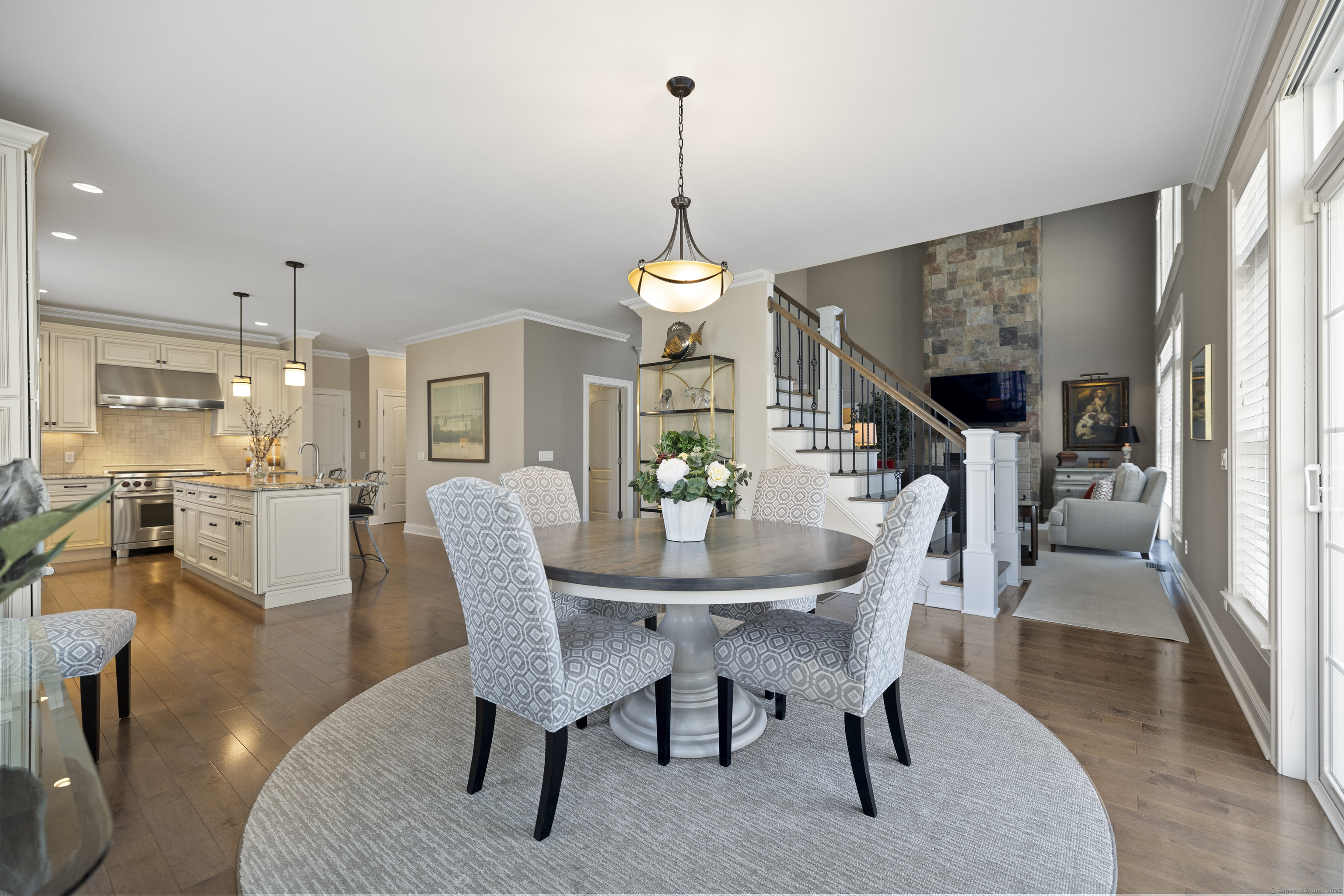 83 Maler, Shelton, Connecticut 06484