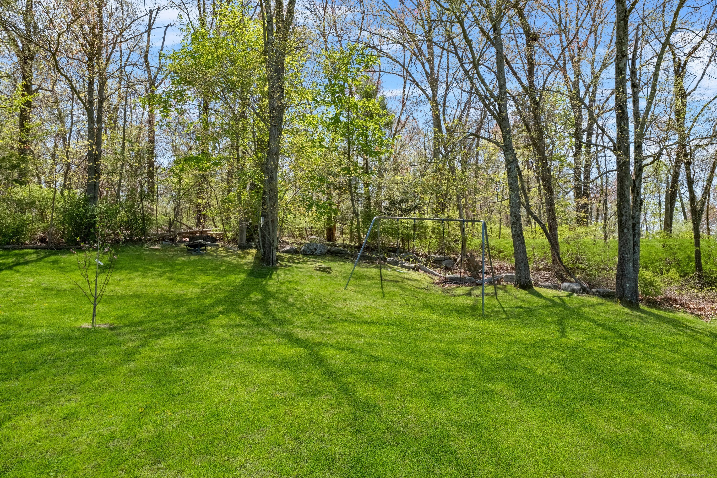 3 N Pleasant, Brookfield, Connecticut 06804