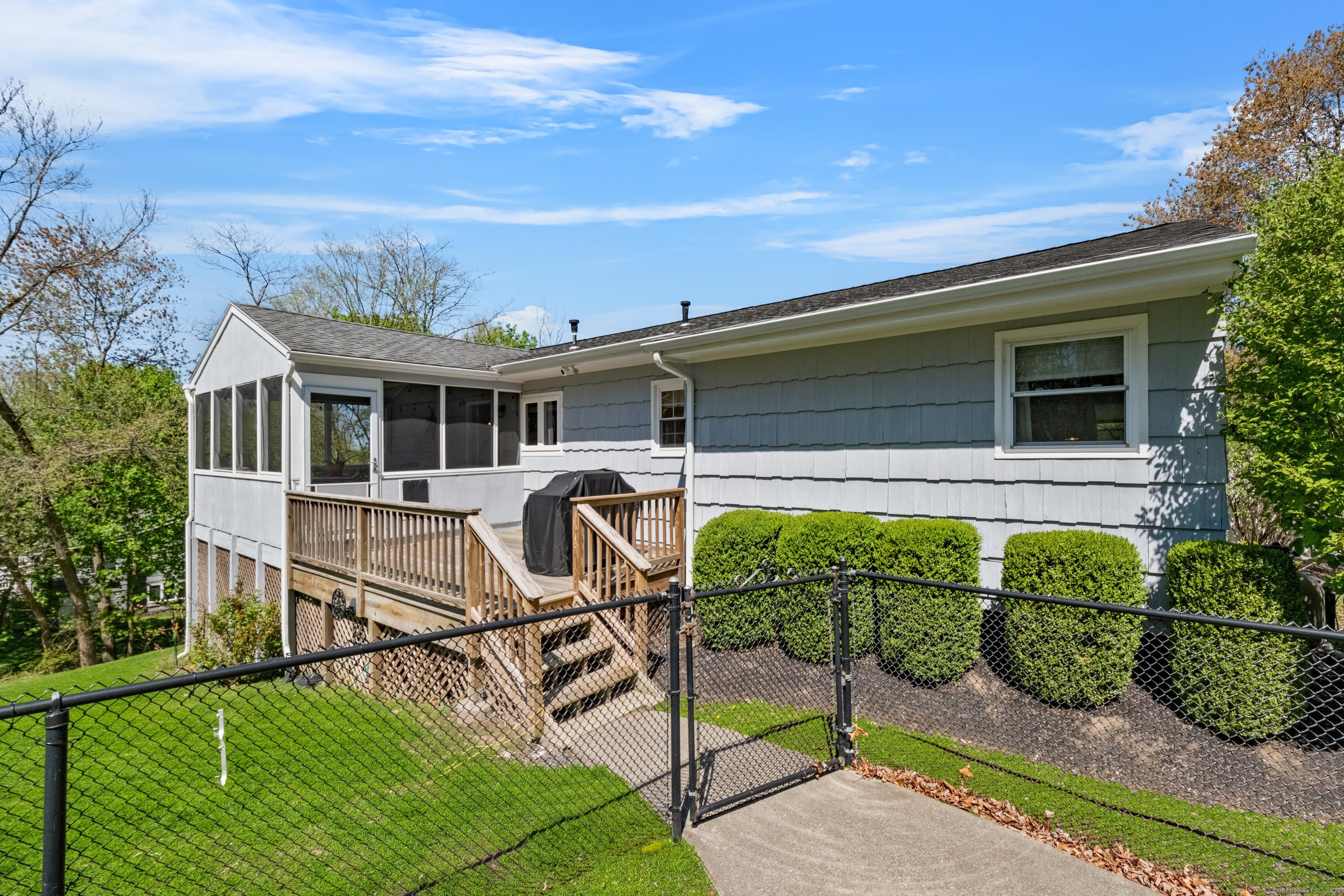 3 N Pleasant, Brookfield, Connecticut 06804