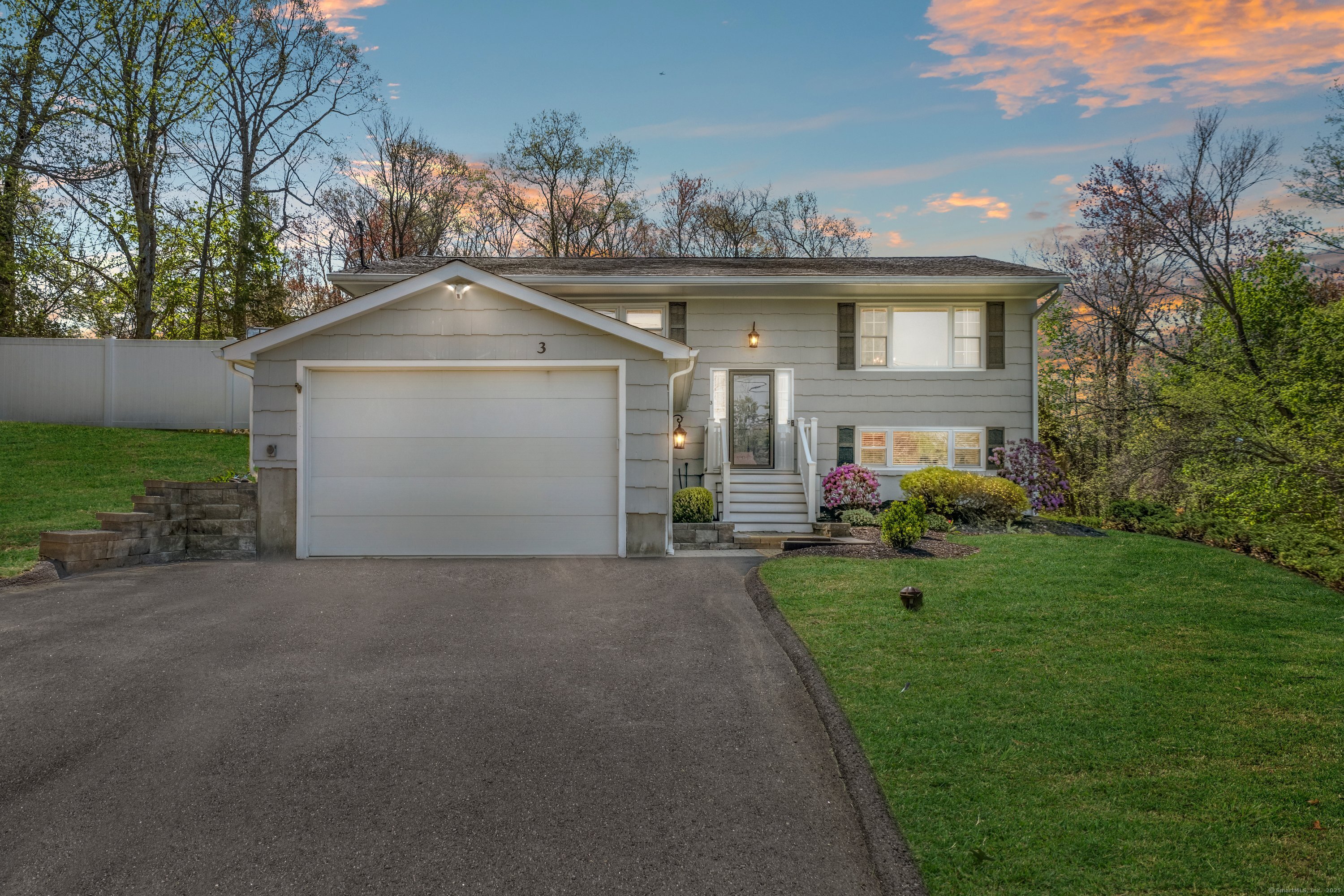 3 N Pleasant, Brookfield, Connecticut 06804