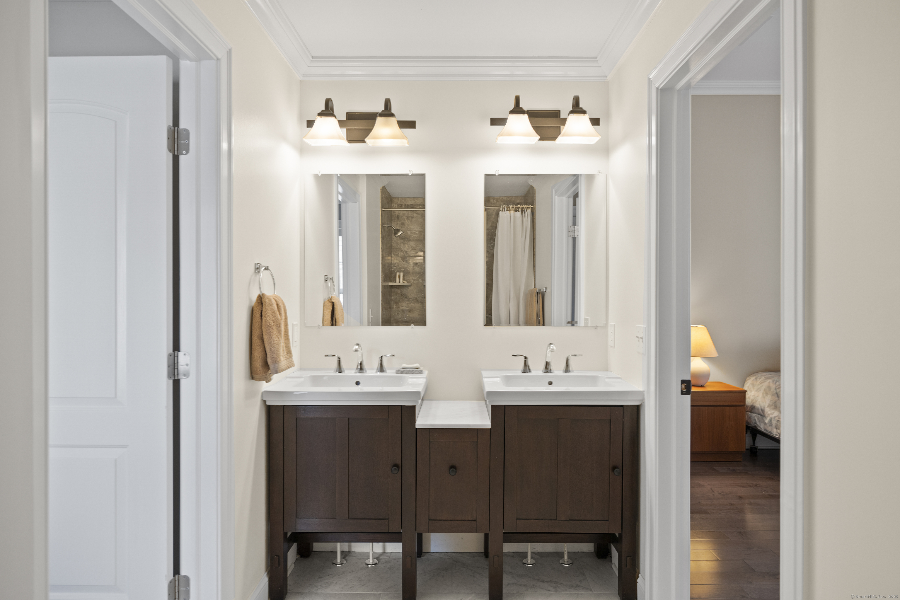 83 Maler, Shelton, Connecticut 06484