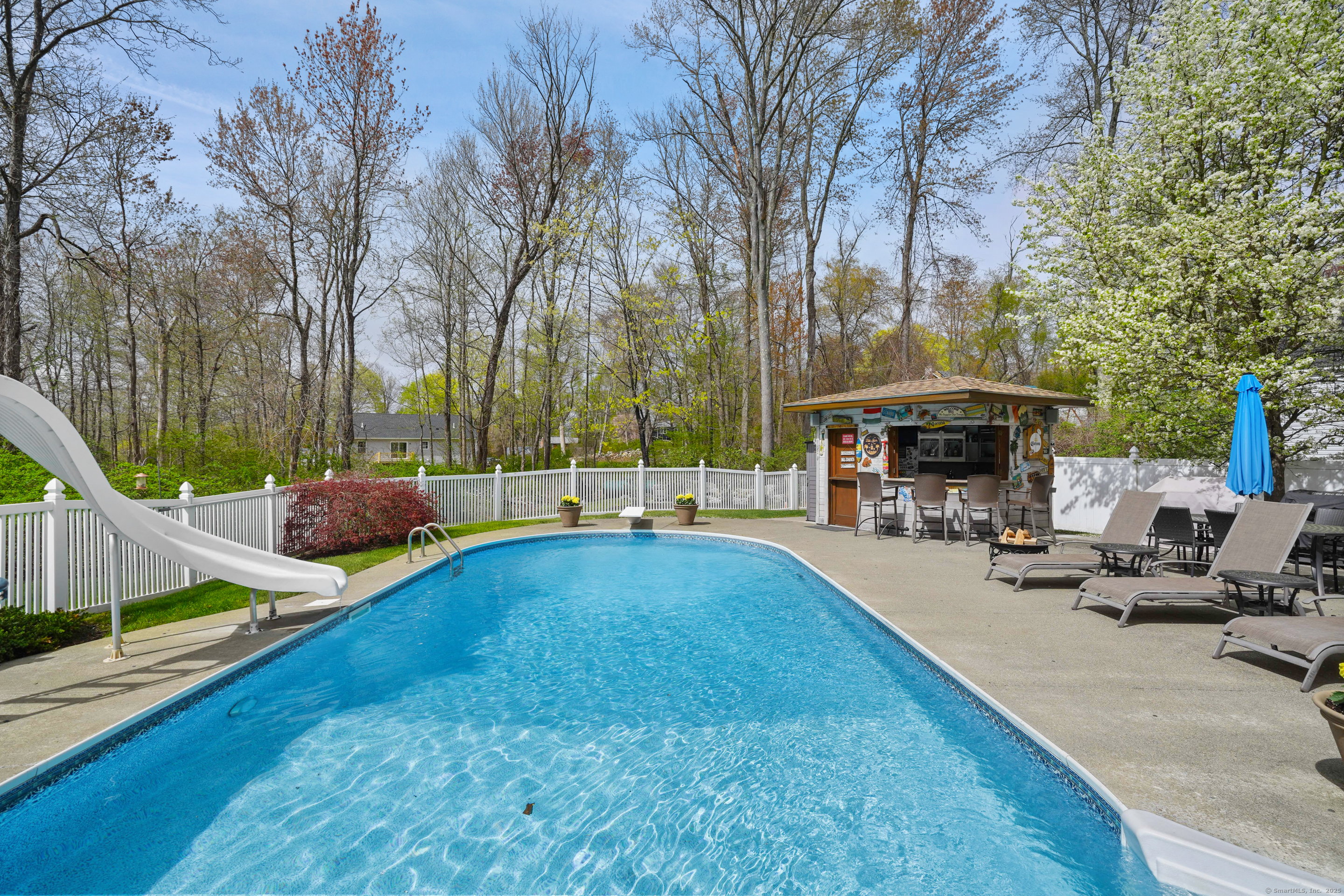 16B Westview, New Fairfield, Connecticut 06812