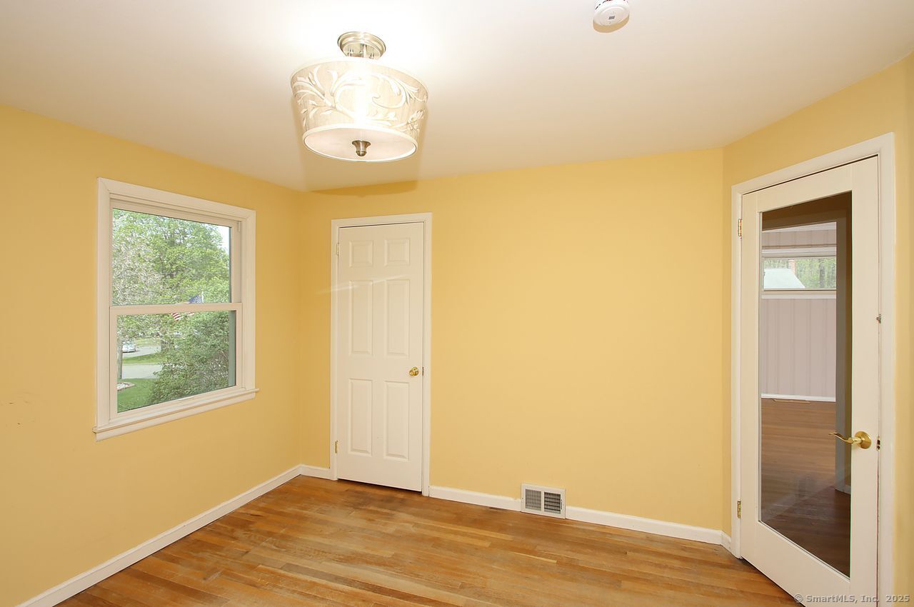 19 Morton, Meriden, Connecticut 06450