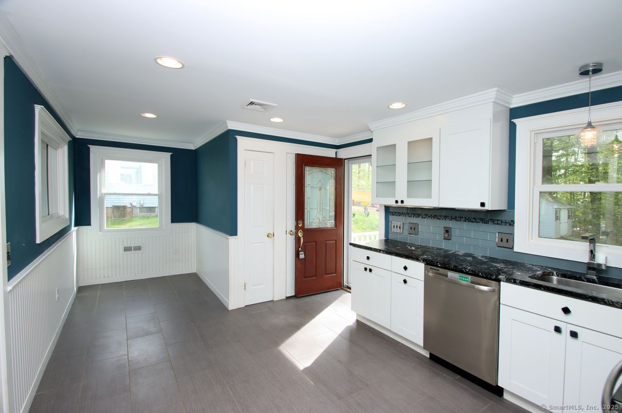 19 Morton, Meriden, Connecticut 06450