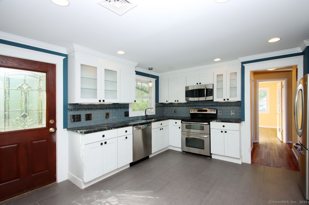 19 Morton, Meriden, Connecticut 06450