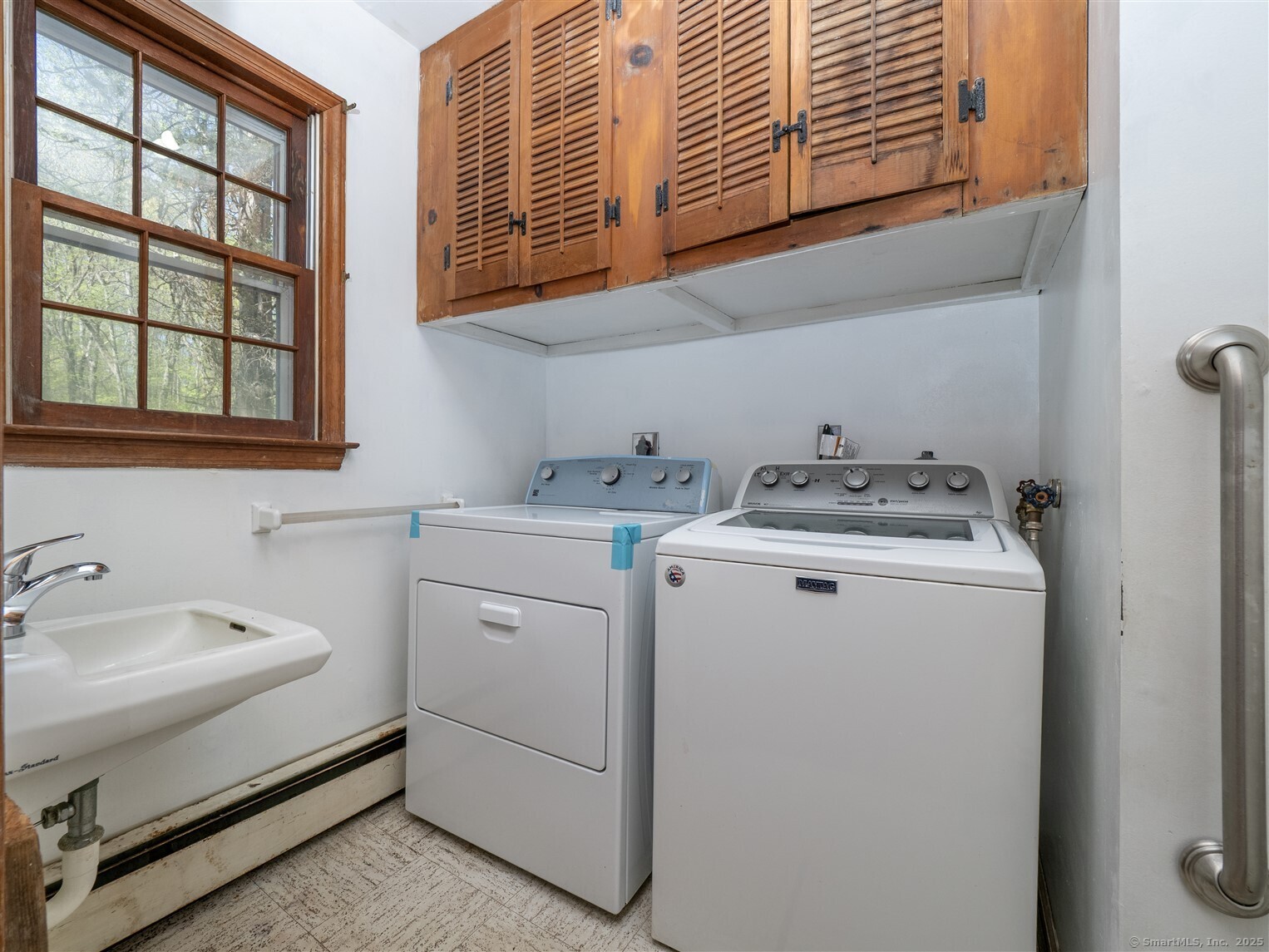 93 Pond, Wilton, Connecticut 06897