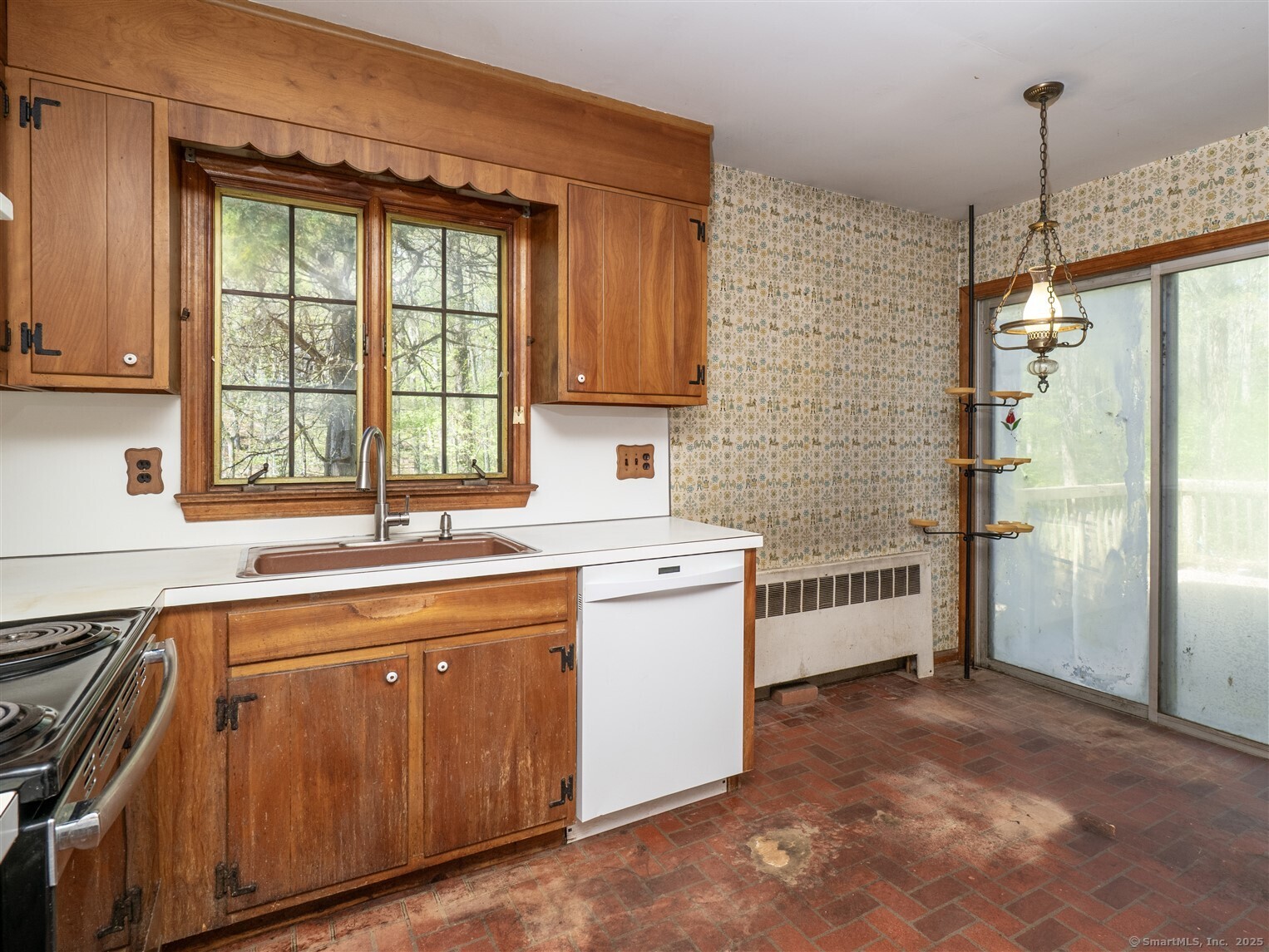 93 Pond, Wilton, Connecticut 06897