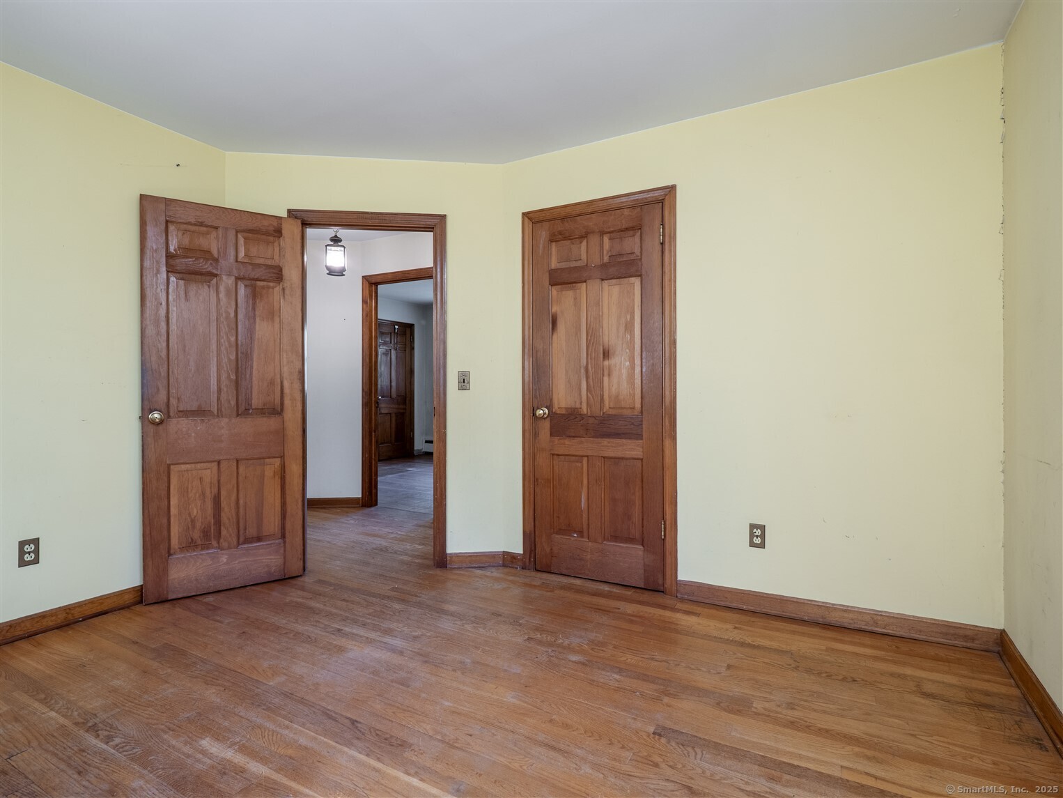 93 Pond, Wilton, Connecticut 06897