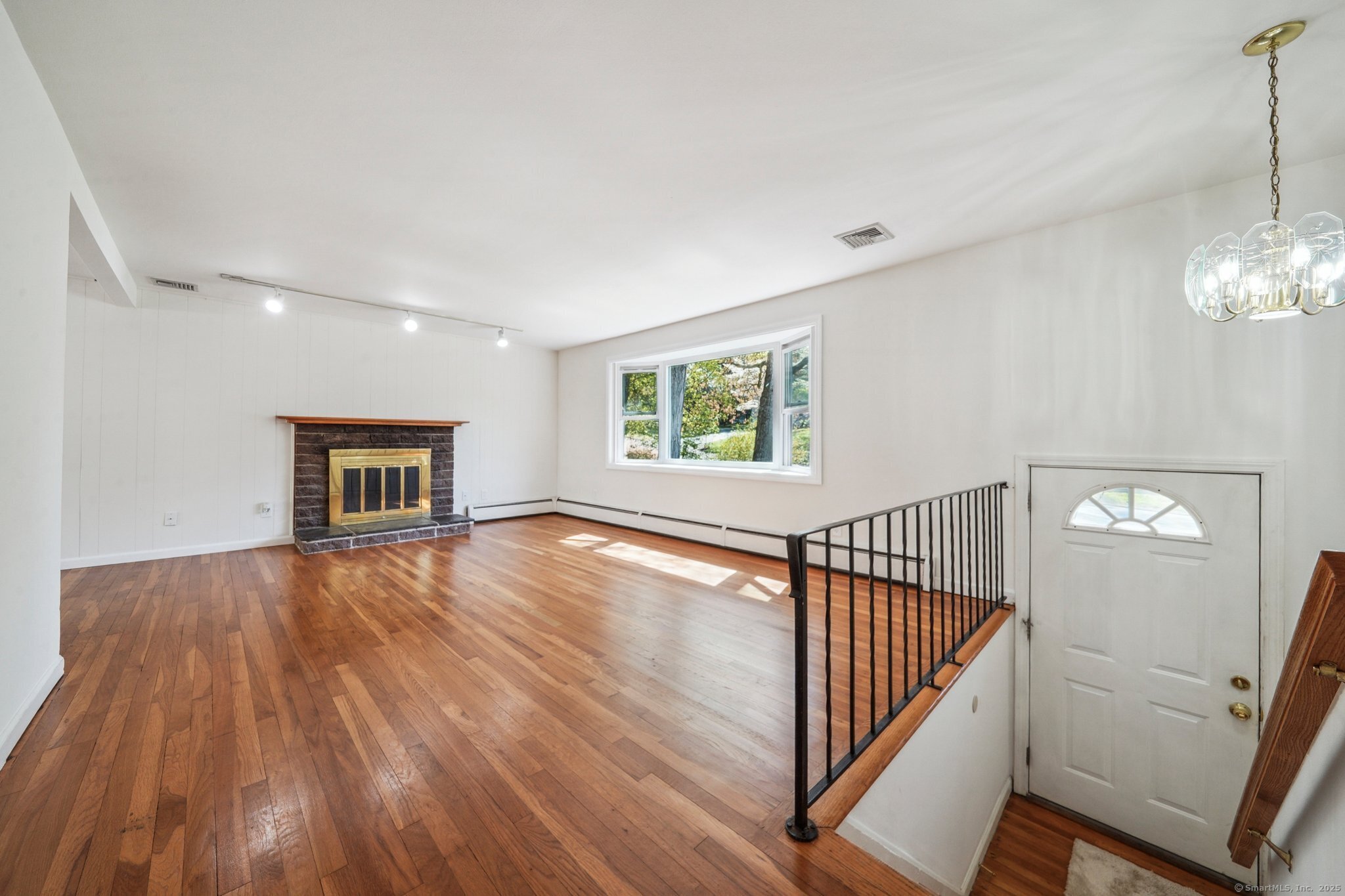24 Styles, Norwalk, Connecticut 06850
