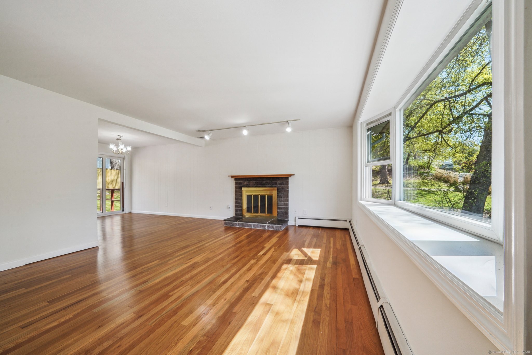 24 Styles, Norwalk, Connecticut 06850