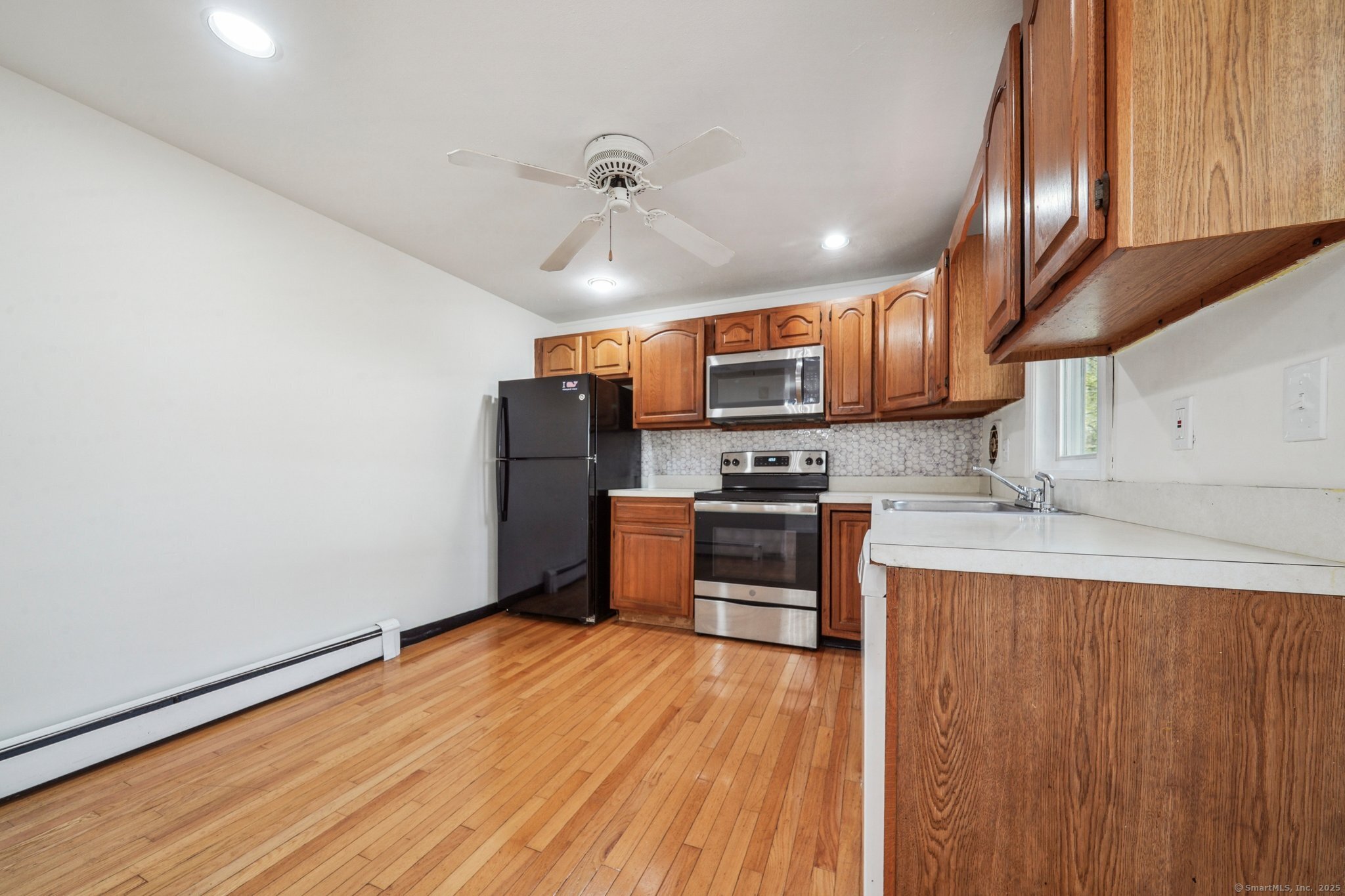 24 Styles, Norwalk, Connecticut 06850