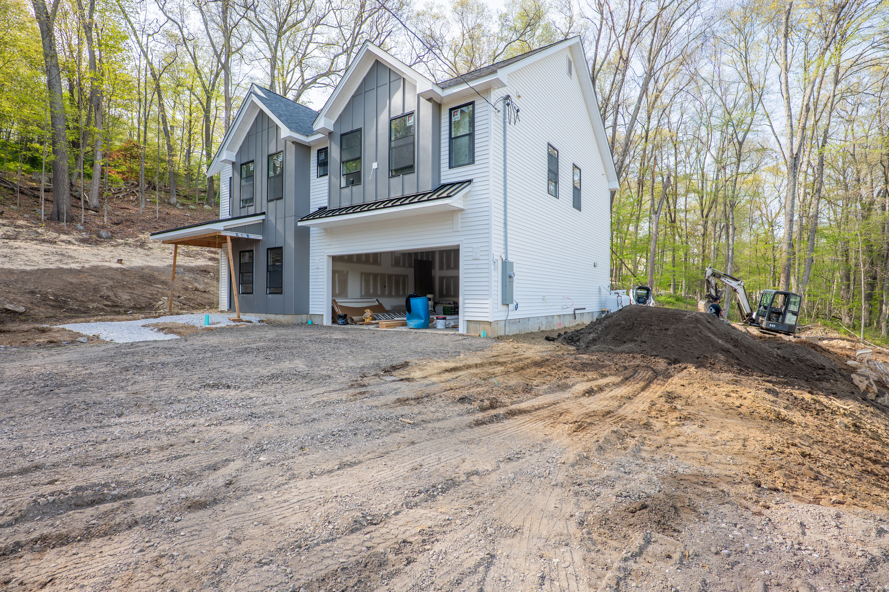 54 Tamarack, New Milford, Connecticut 06776
