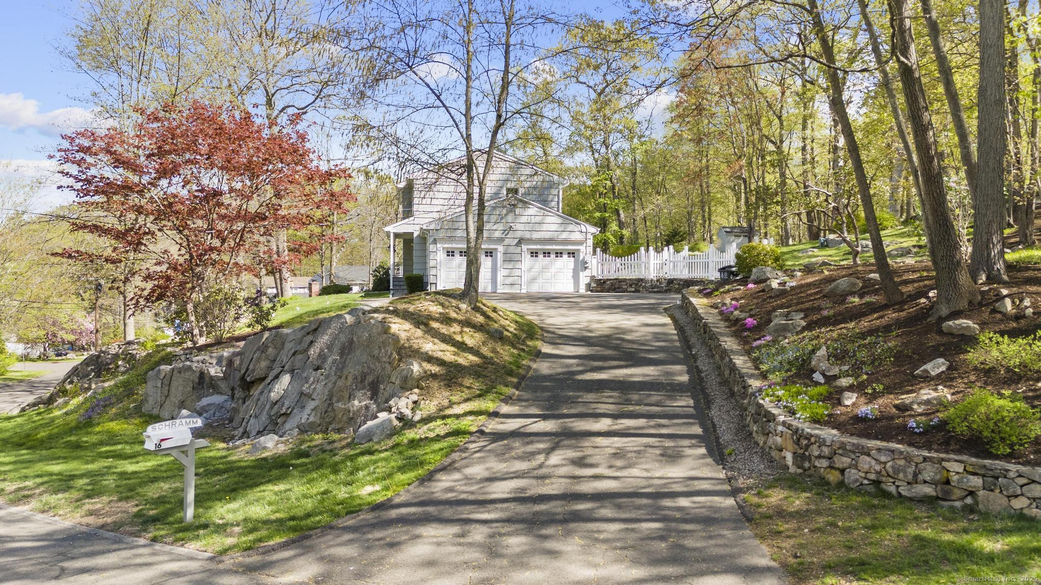 16 Black Twig, Stamford, Connecticut 06903