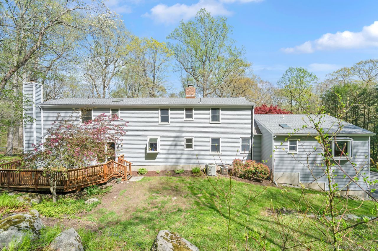 431 Fan Hill, Monroe, Connecticut 06468