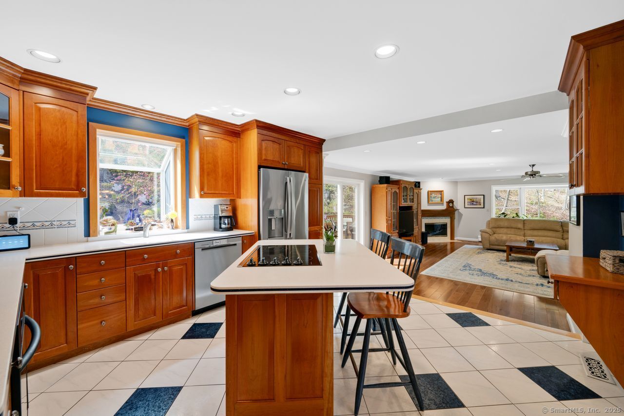 431 Fan Hill, Monroe, Connecticut 06468