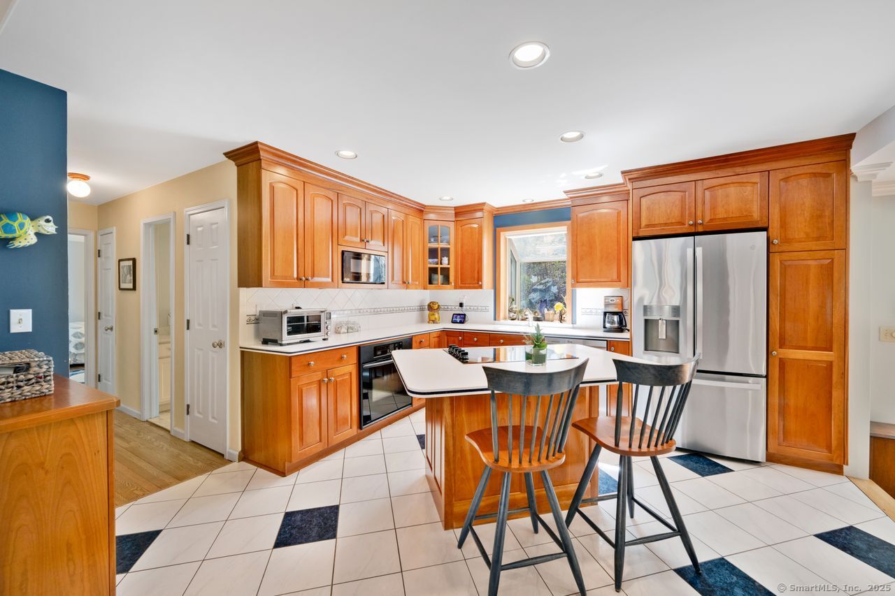 431 Fan Hill, Monroe, Connecticut 06468