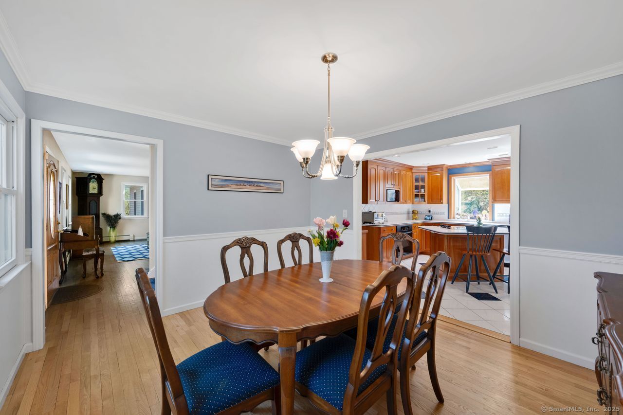 431 Fan Hill, Monroe, Connecticut 06468