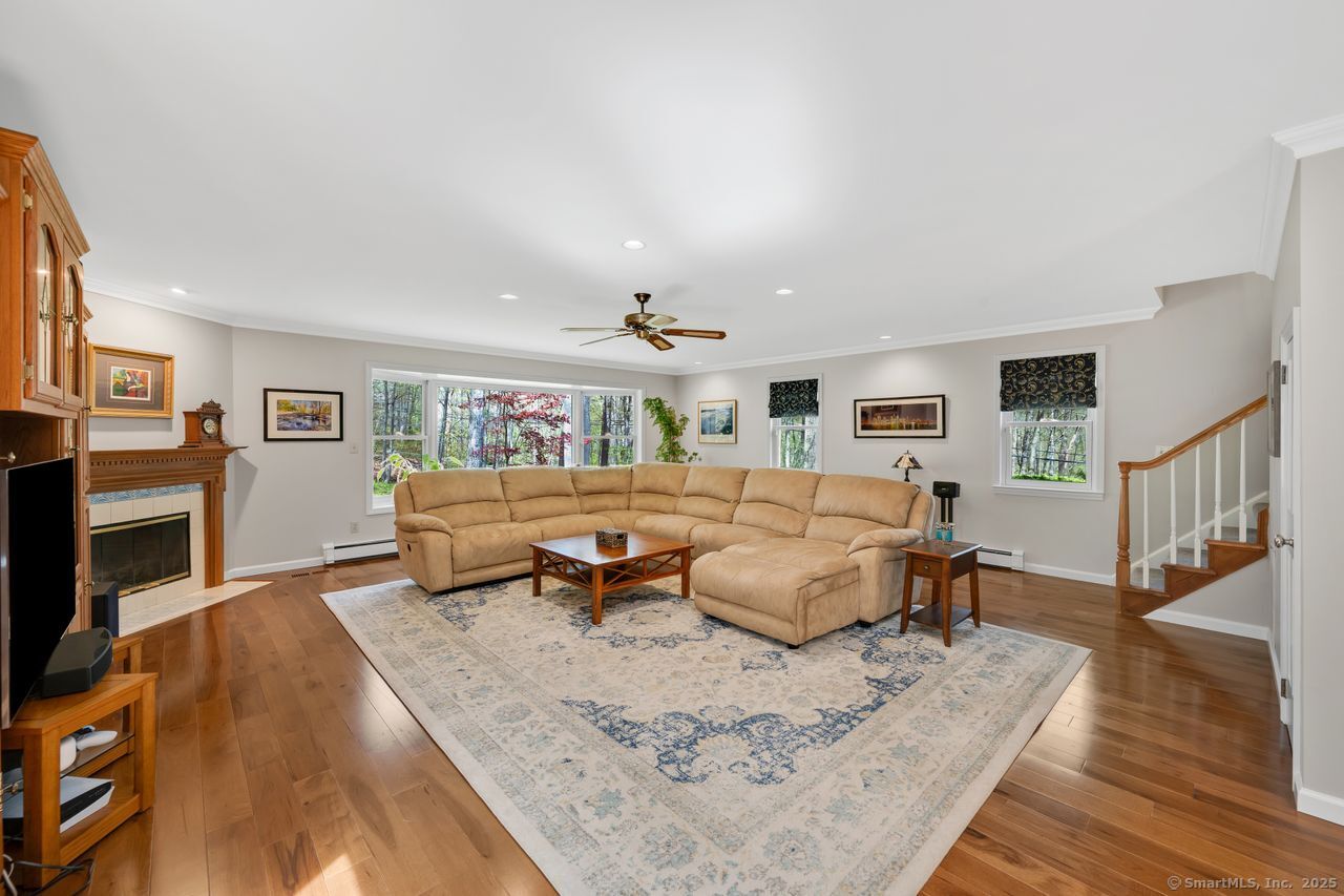 431 Fan Hill, Monroe, Connecticut 06468