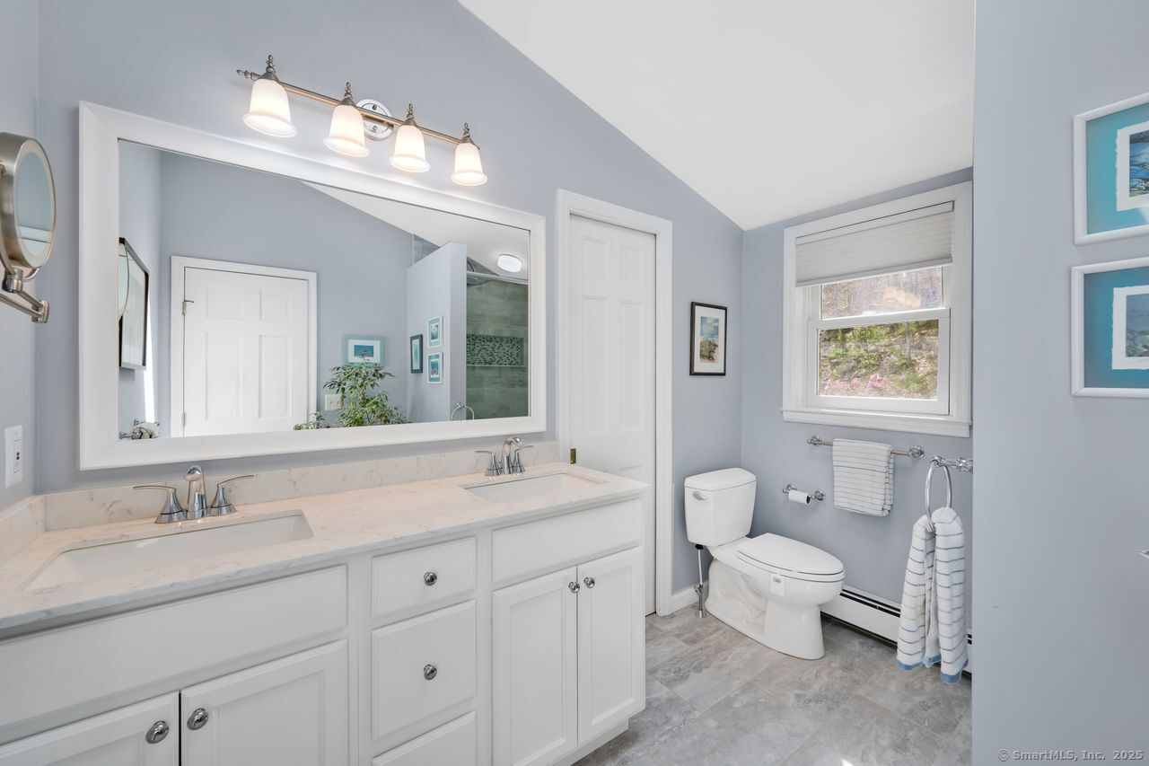 431 Fan Hill, Monroe, Connecticut 06468