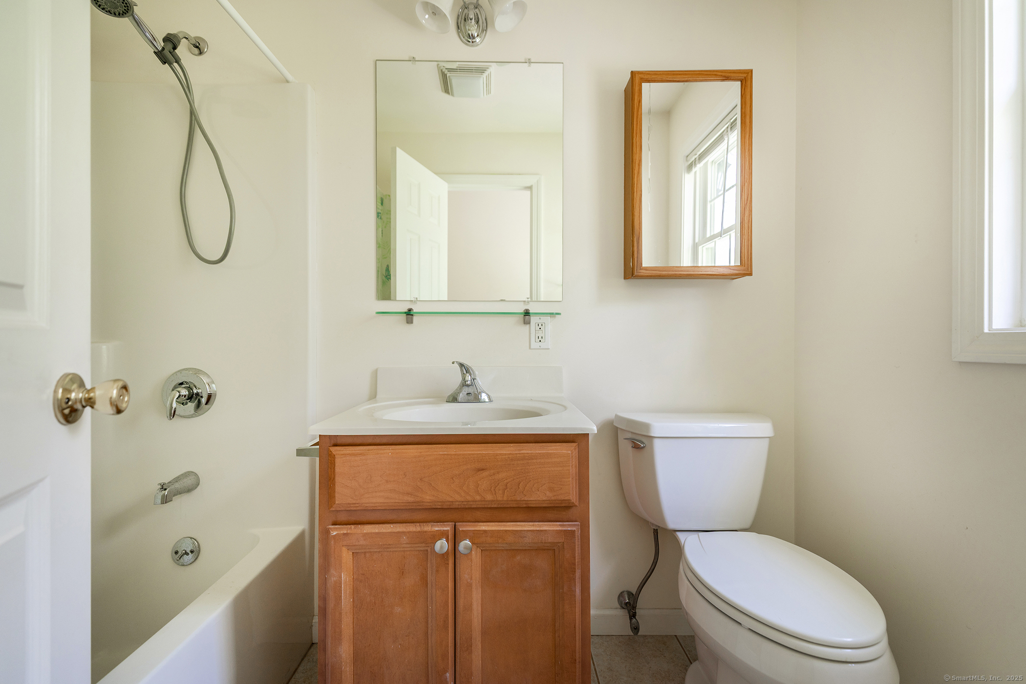 7 Mallory, Danbury, Connecticut 06811