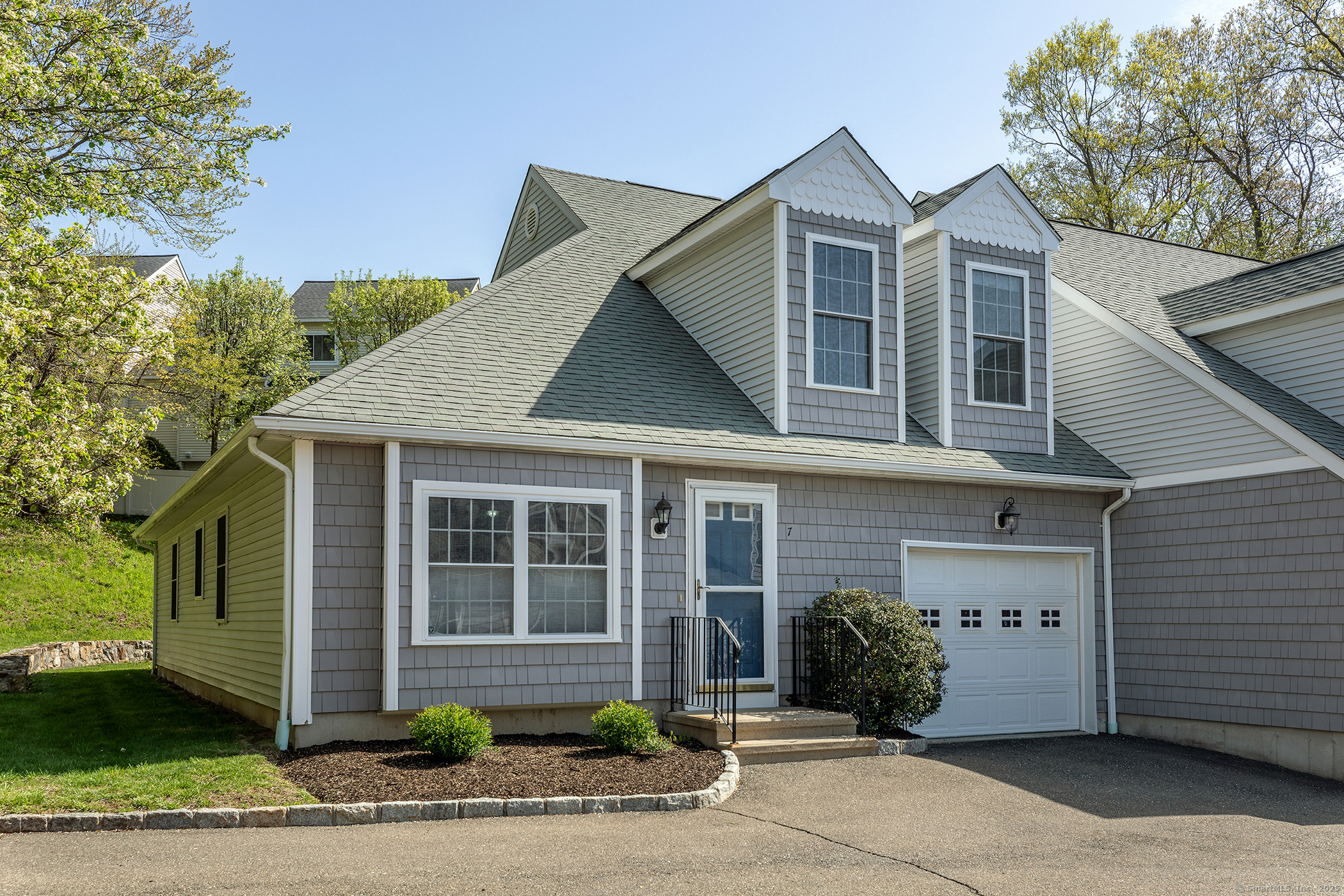 7 Mallory, Danbury, Connecticut 06811