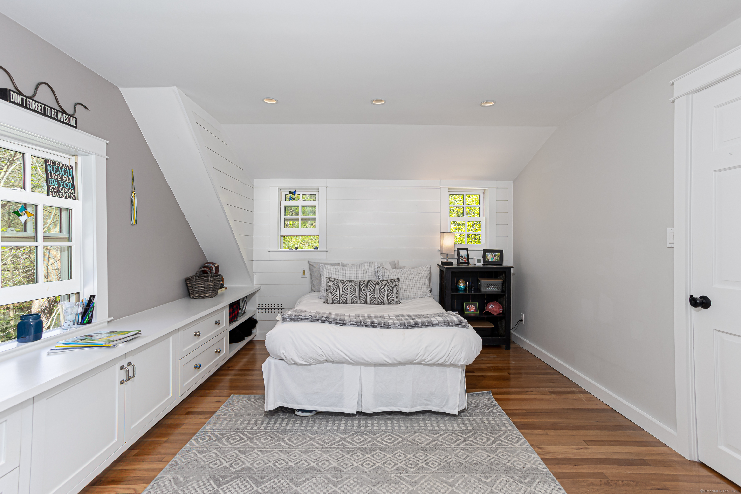 128 Blackwood, Stamford, Connecticut 06903