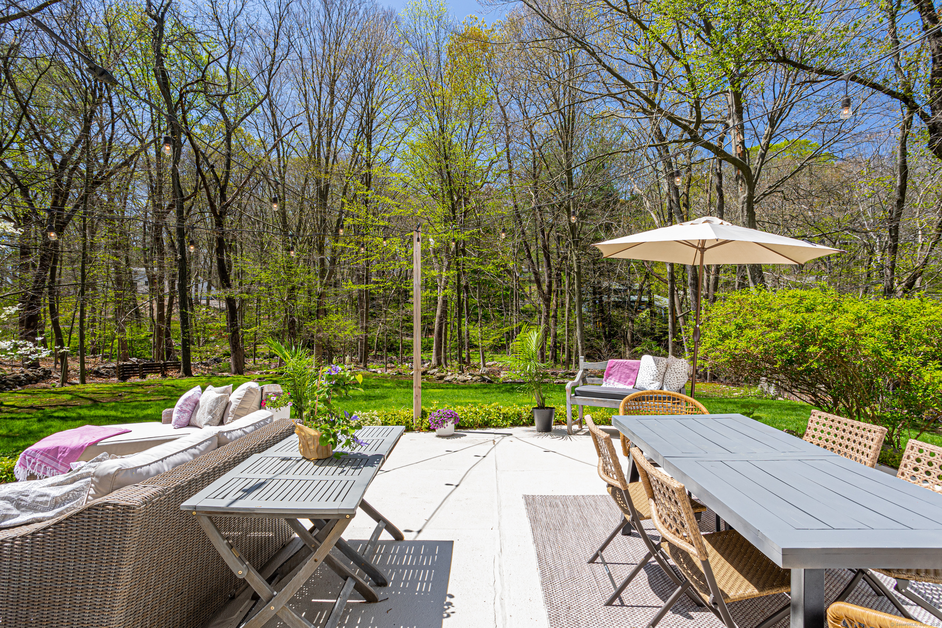 128 Blackwood, Stamford, Connecticut 06903