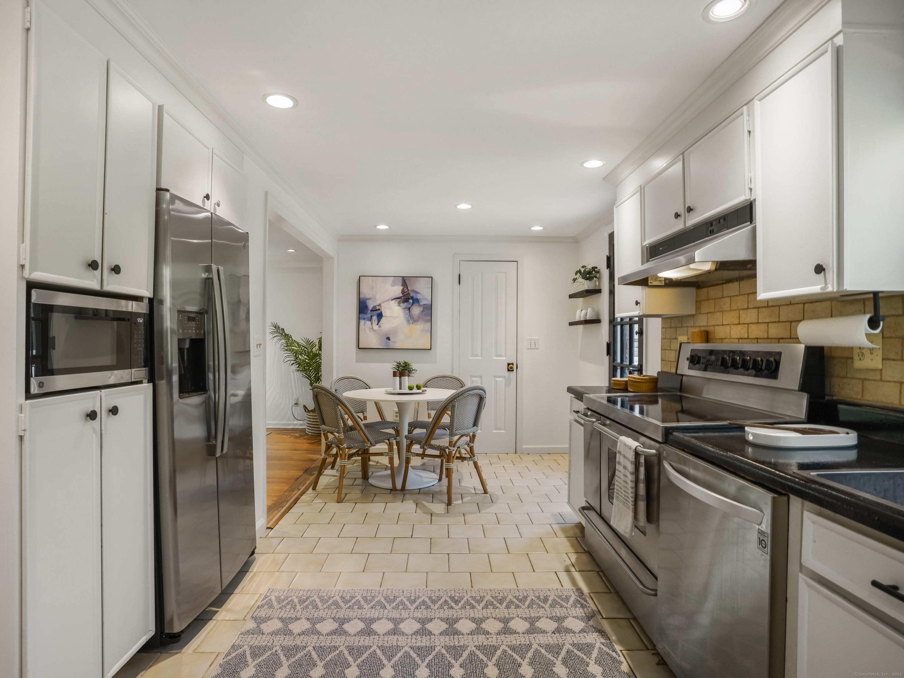 23 Tubbs Spring, Weston, Connecticut 06883
