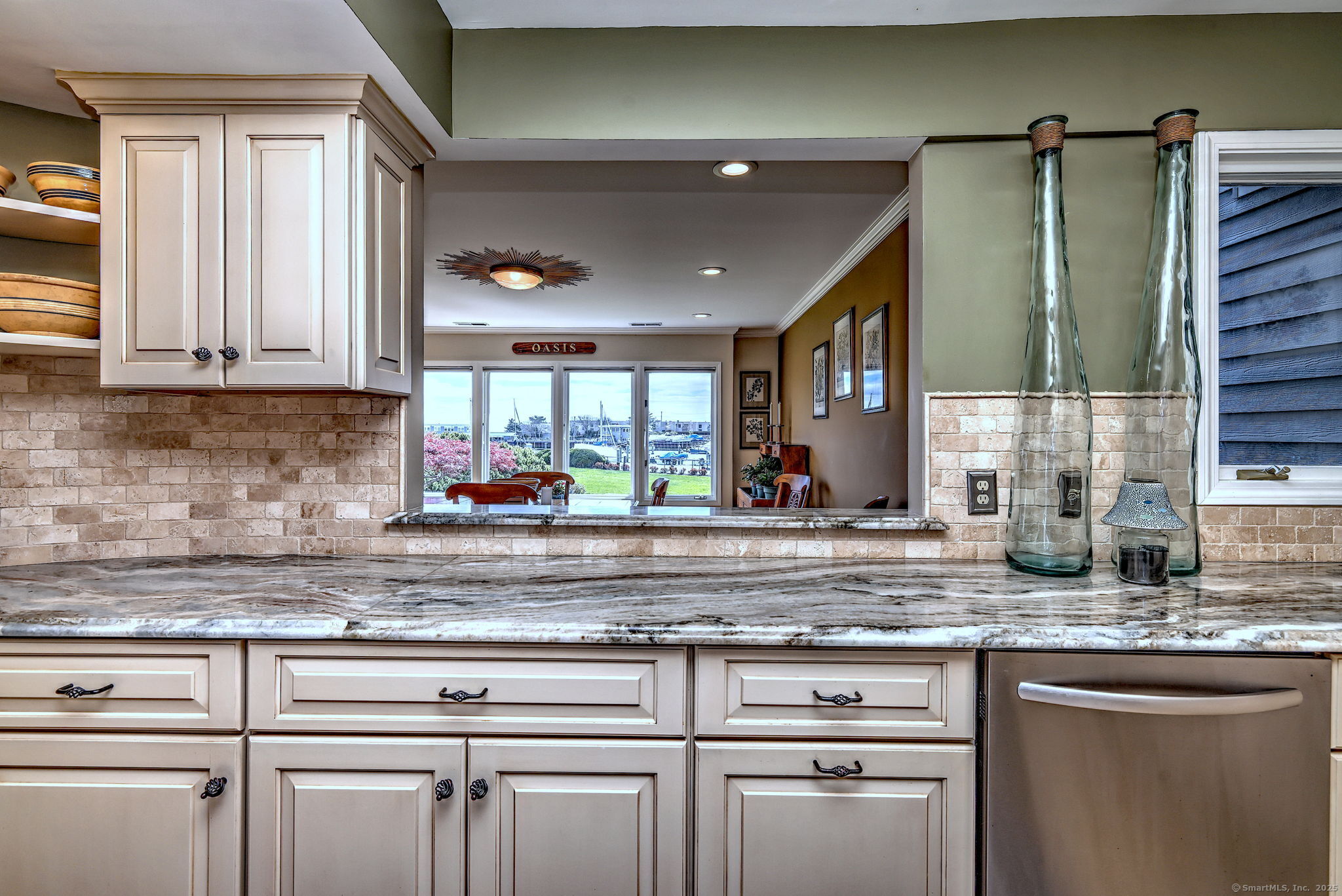 6 Oyster Landing, Milford, Connecticut 06460