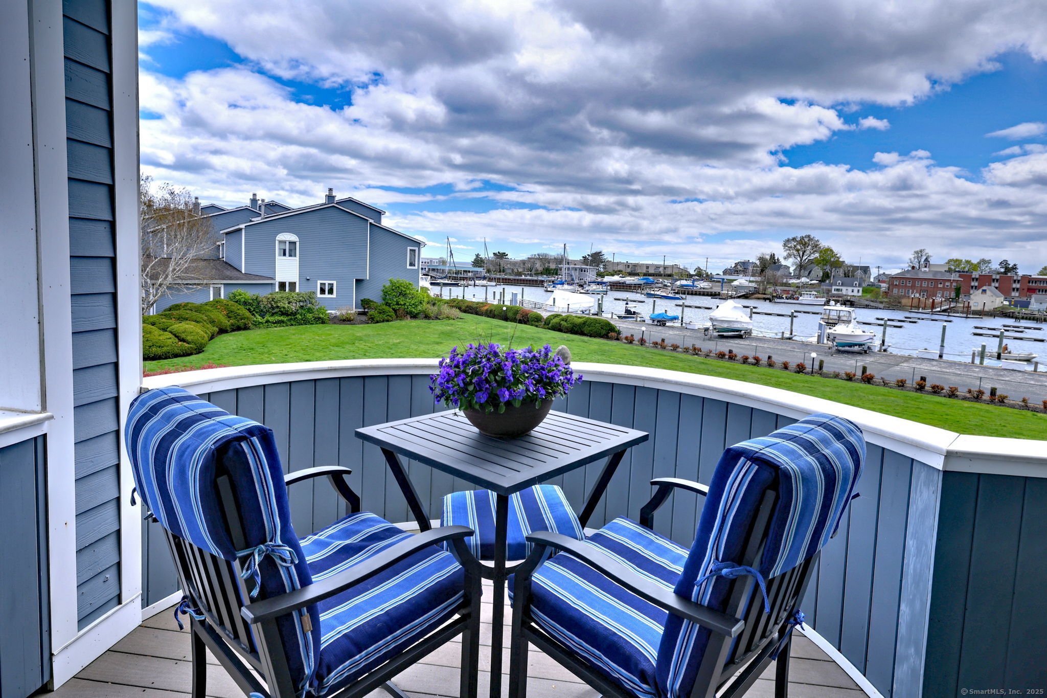 6 Oyster Landing, Milford, Connecticut 06460