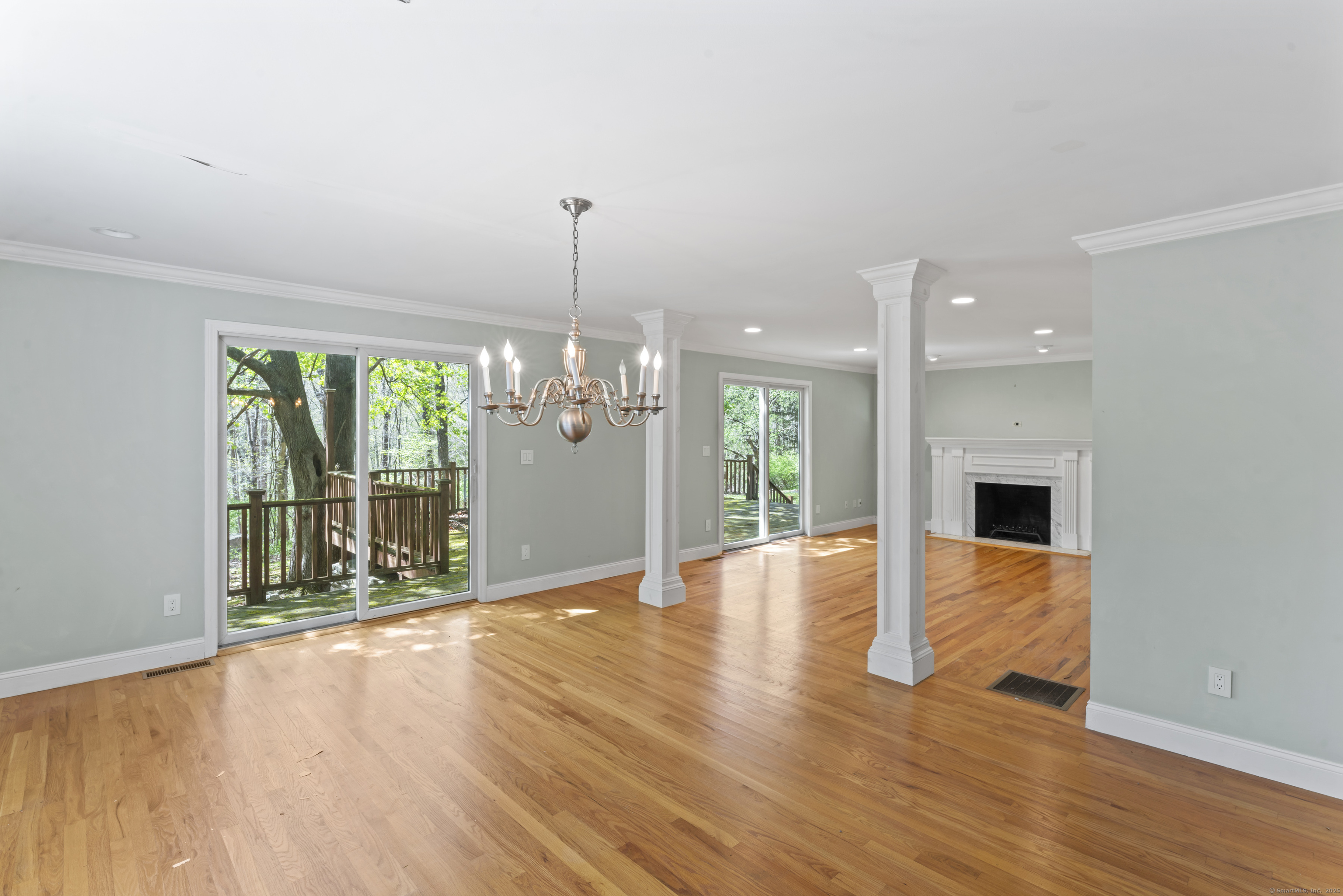 913 Ridgefield, Wilton, Connecticut 06897