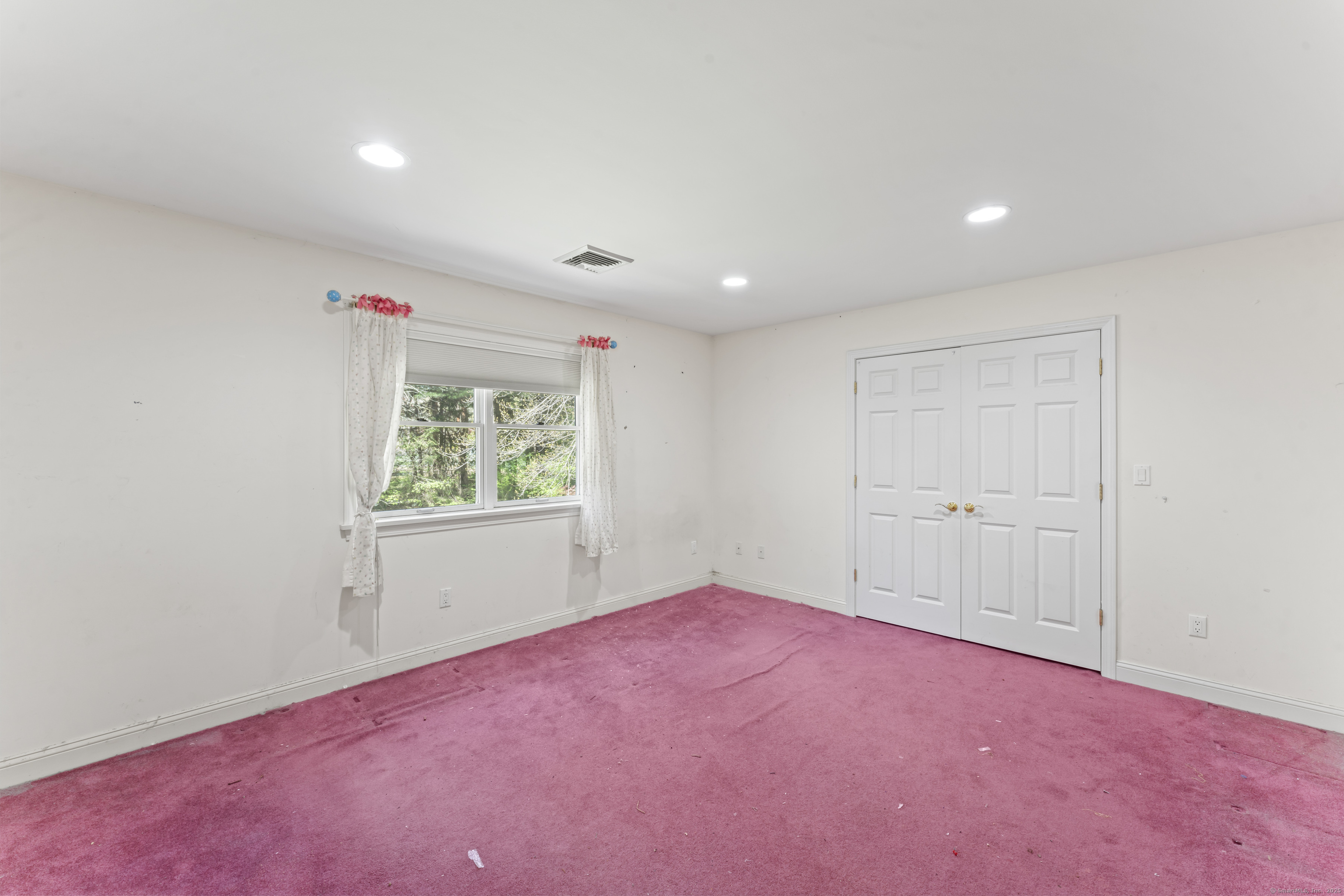 913 Ridgefield, Wilton, Connecticut 06897