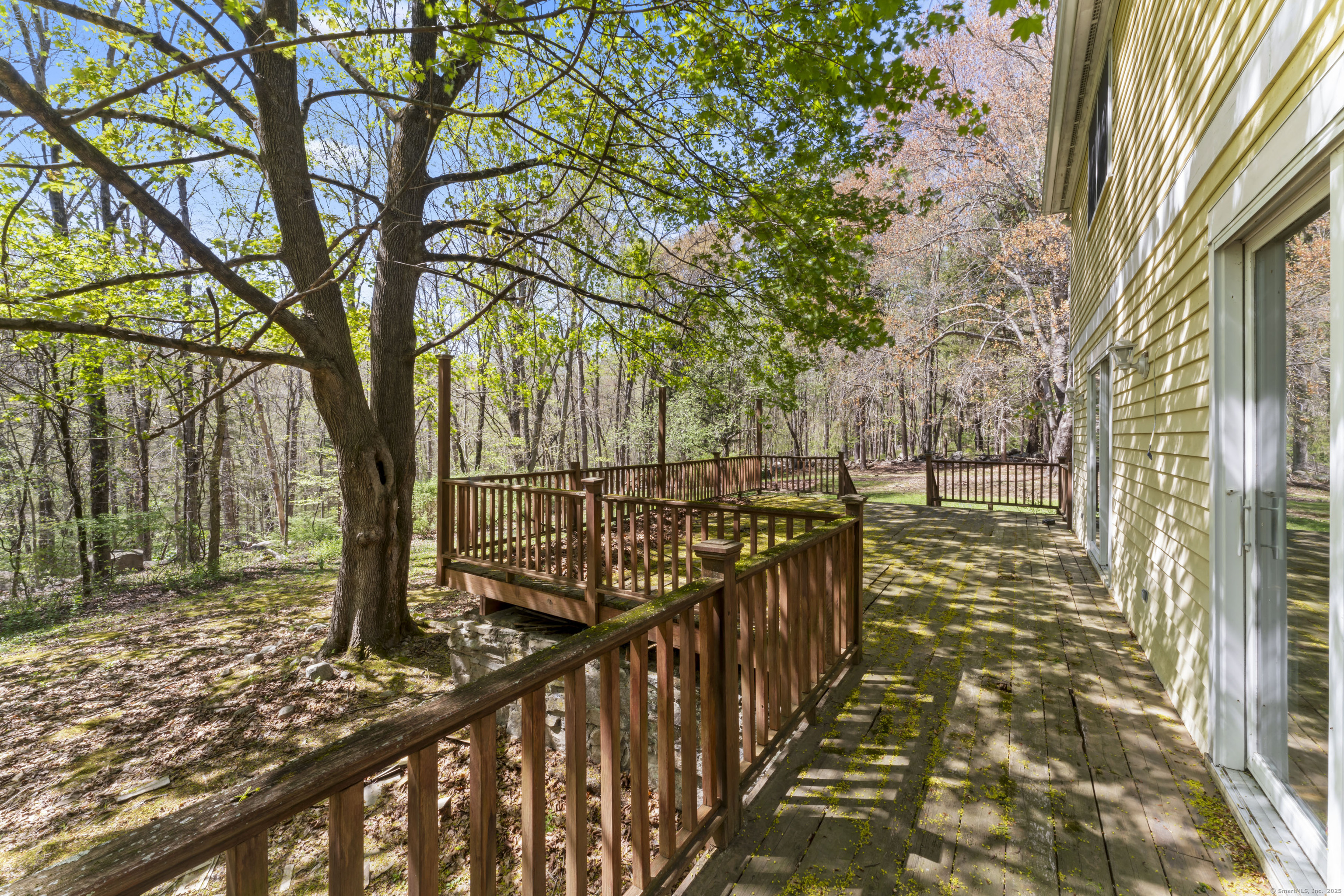 913 Ridgefield, Wilton, Connecticut 06897
