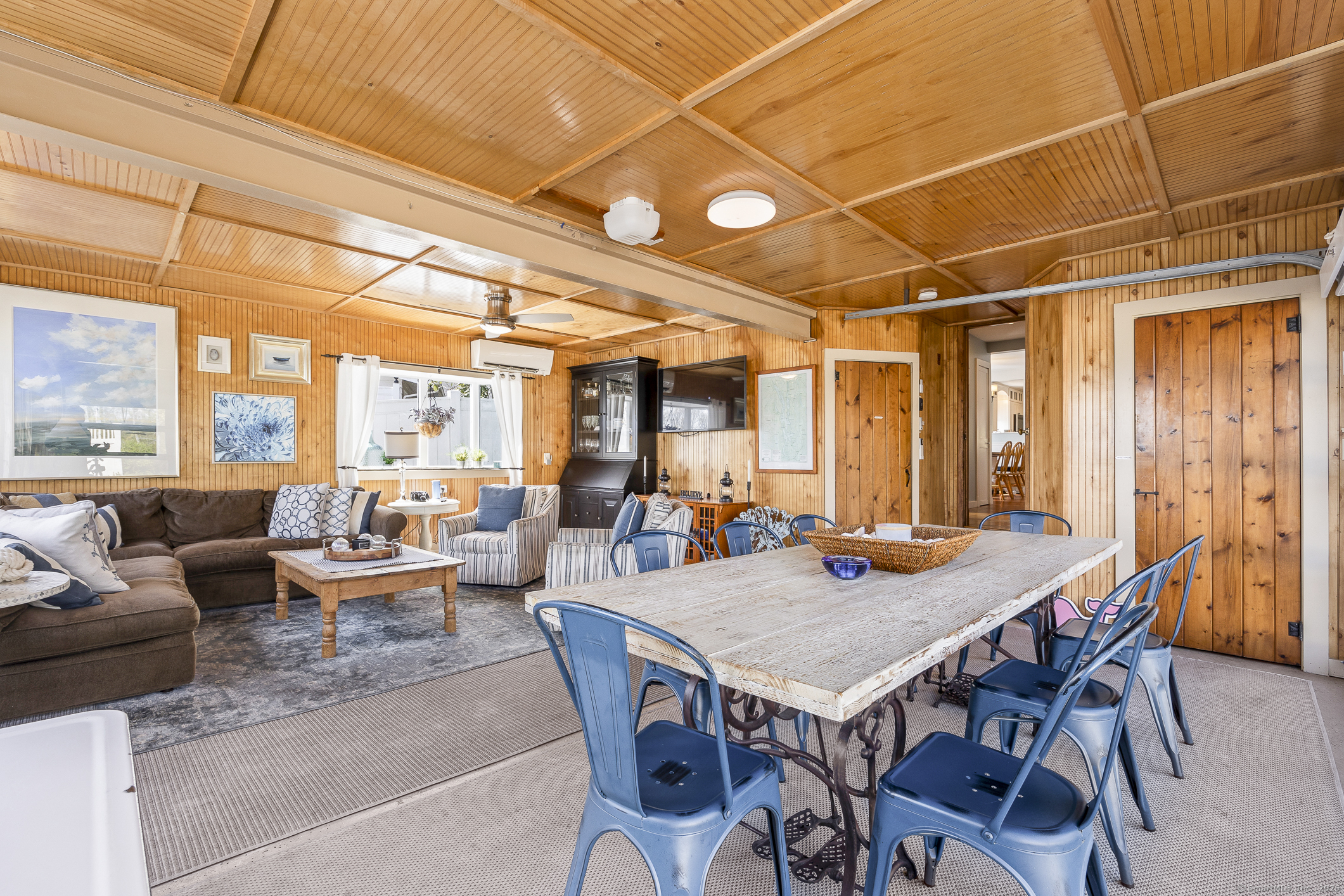 29 Old Neversink, Danbury, Connecticut 06811