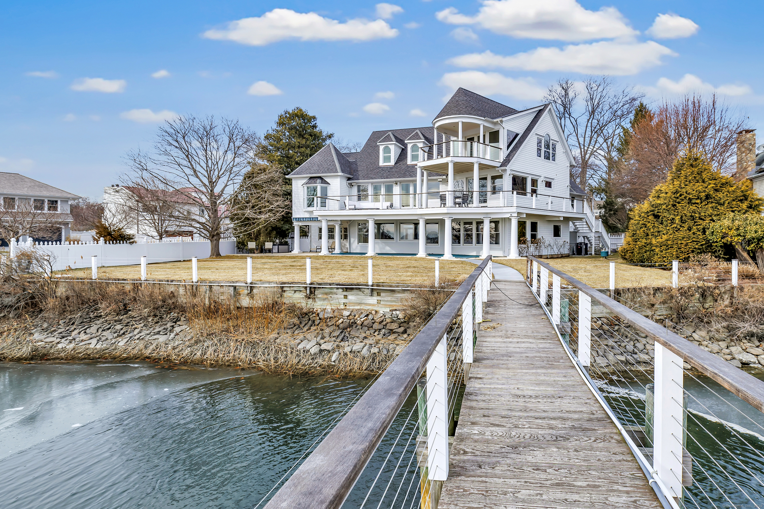 29 Covelee, Norwalk, Connecticut 06855