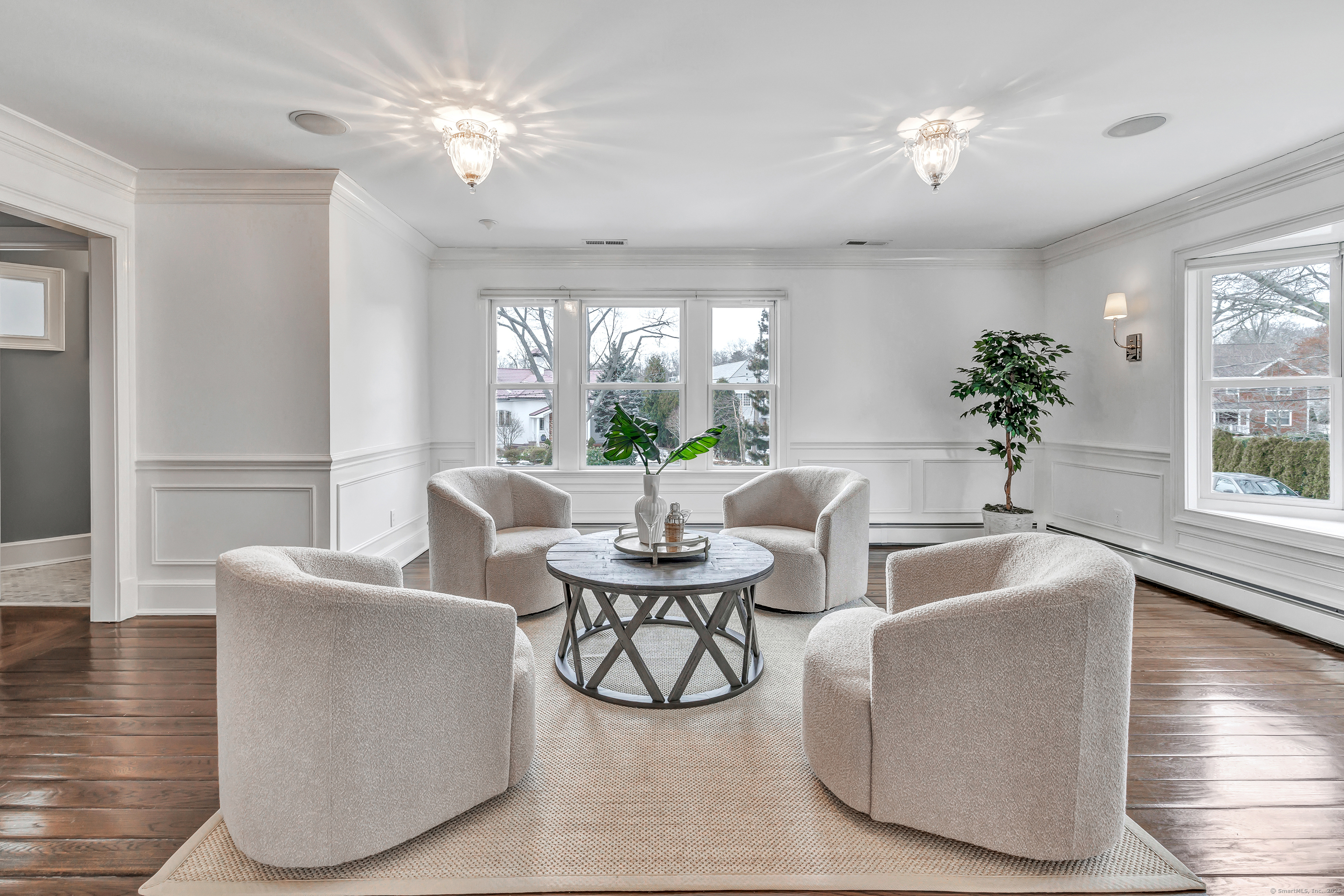 29 Covelee, Norwalk, Connecticut 06855