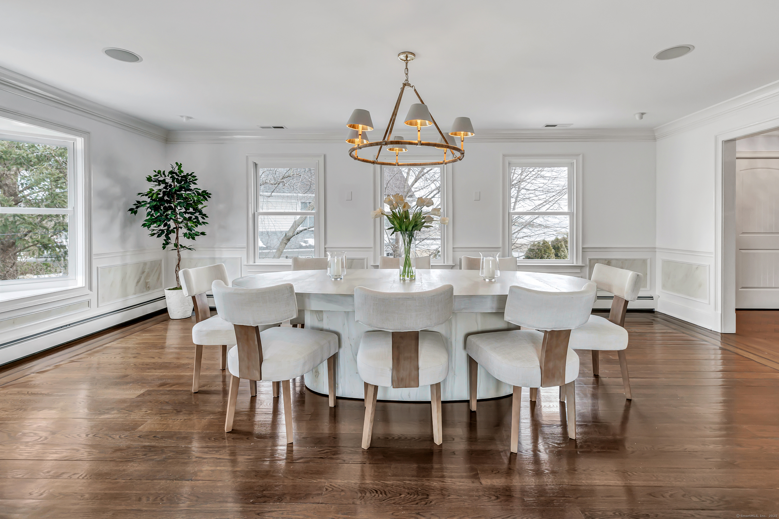 29 Covelee, Norwalk, Connecticut 06855