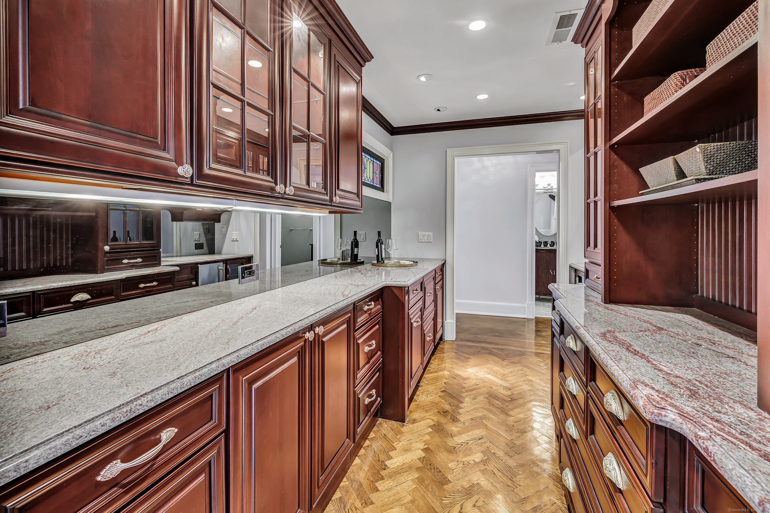 29 Covelee, Norwalk, Connecticut 06855