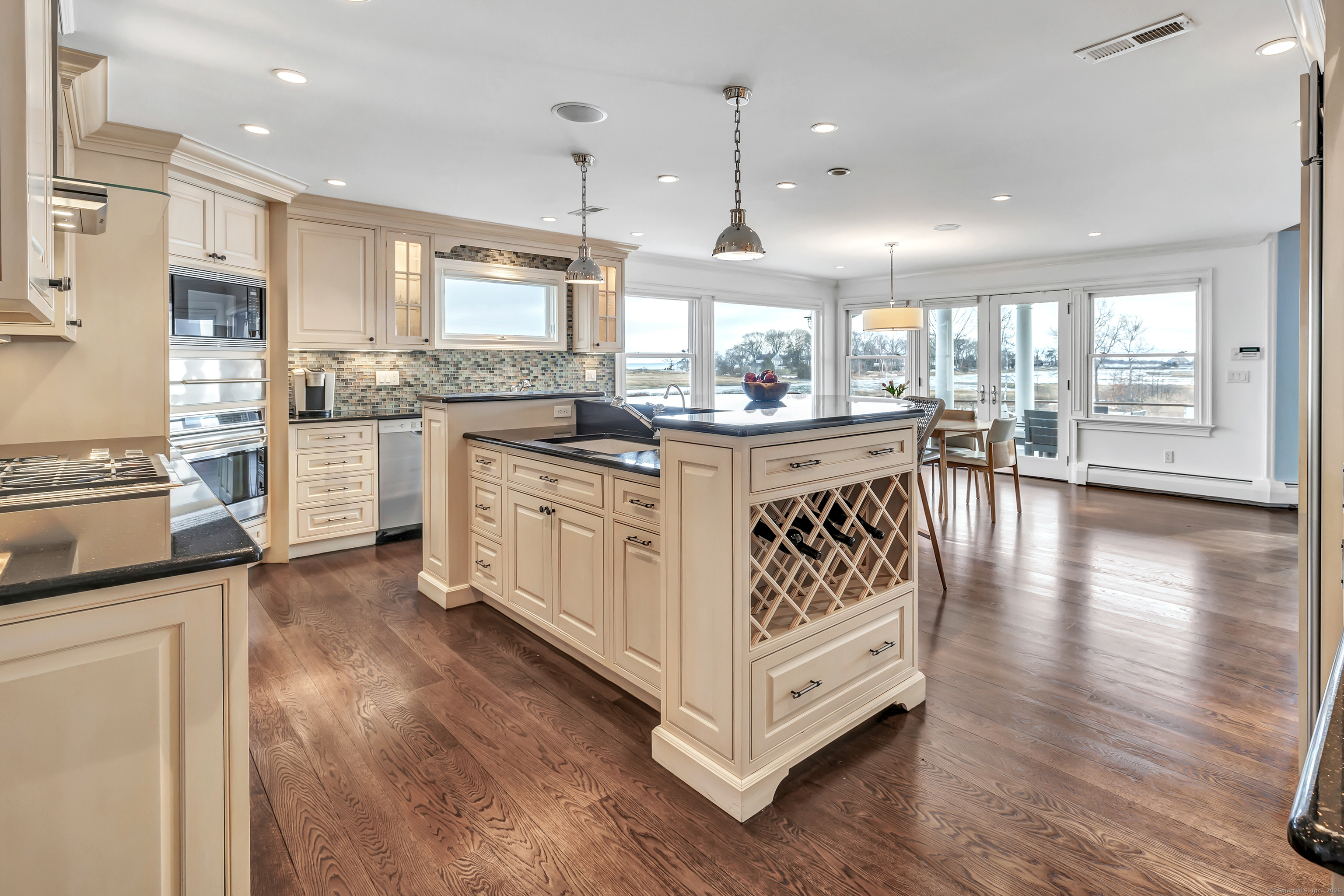 29 Covelee, Norwalk, Connecticut 06855