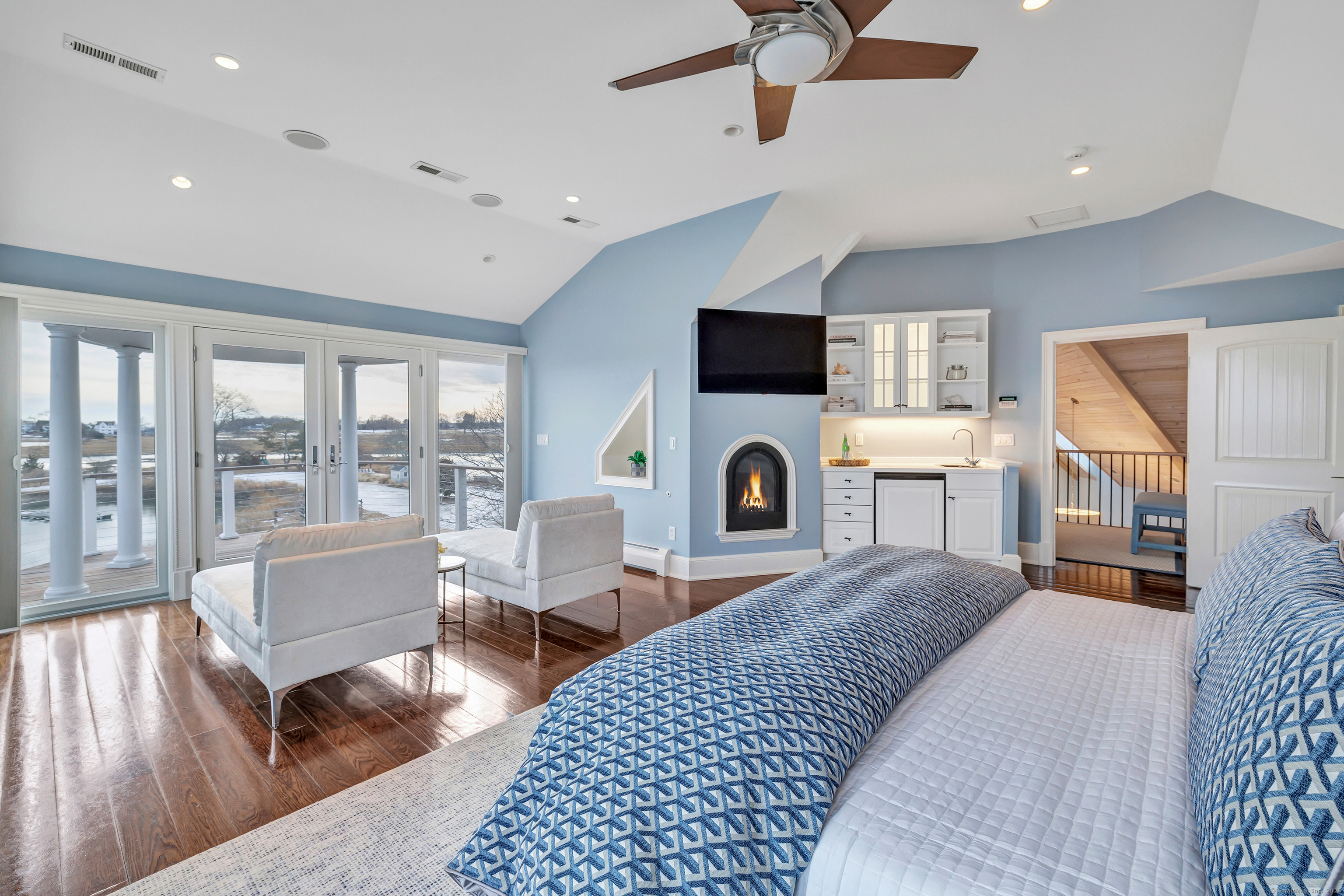 29 Covelee, Norwalk, Connecticut 06855