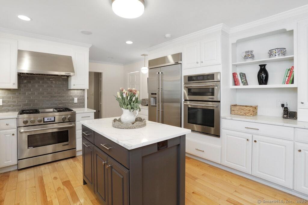 81 Silver Hill, Ridgefield, Connecticut 06877