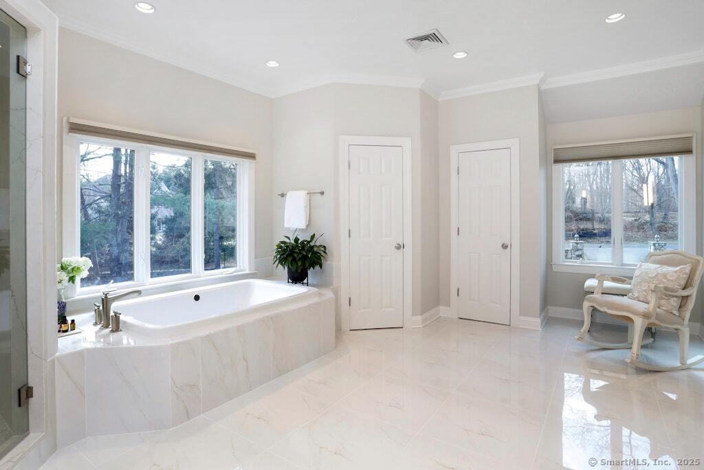 81 Silver Hill, Ridgefield, Connecticut 06877