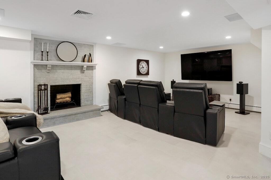 81 Silver Hill, Ridgefield, Connecticut 06877