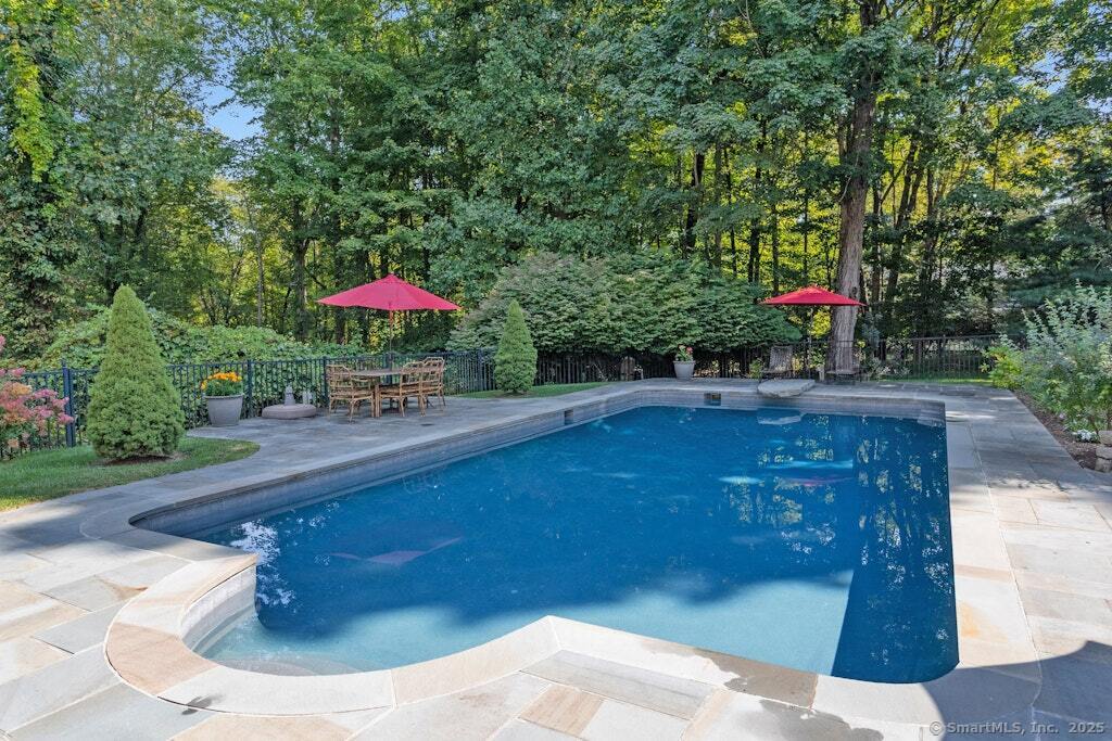 81 Silver Hill, Ridgefield, Connecticut 06877