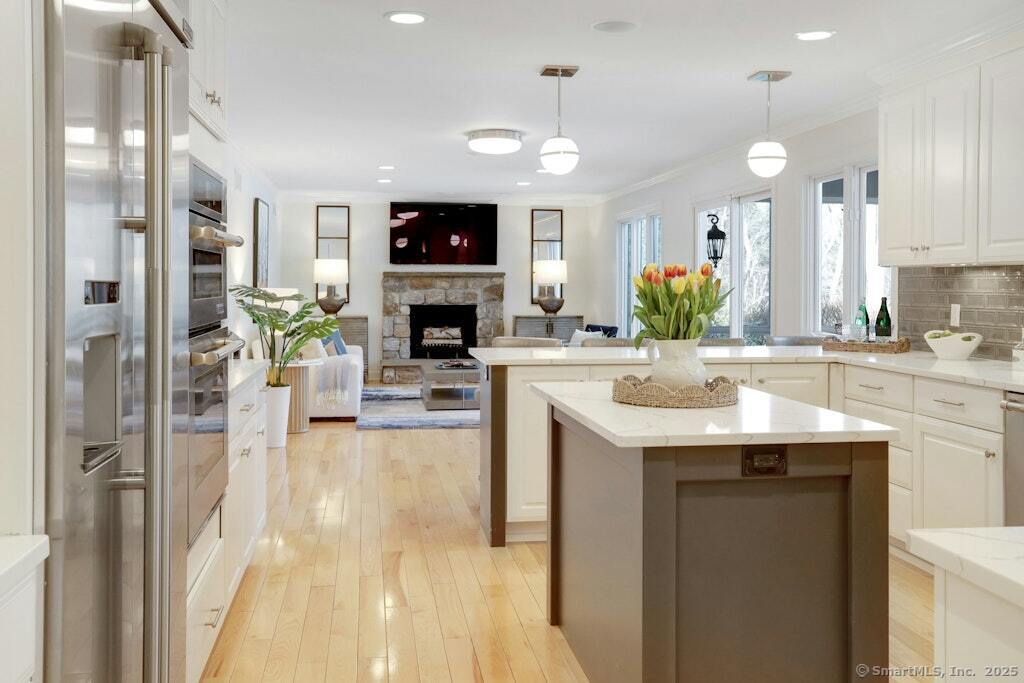 81 Silver Hill, Ridgefield, Connecticut 06877