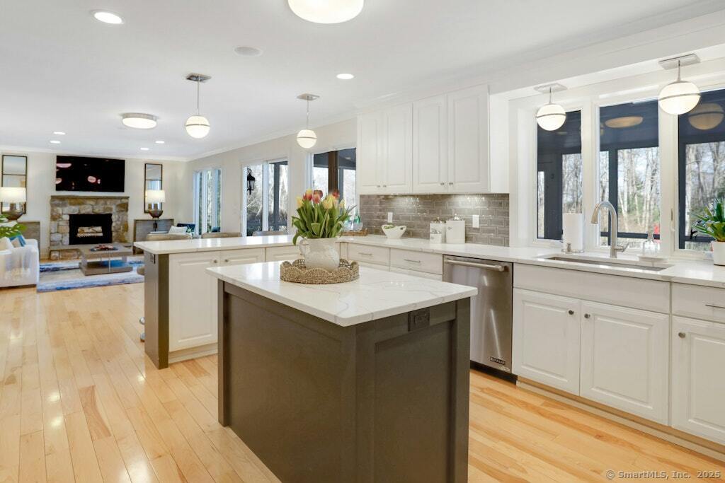 81 Silver Hill, Ridgefield, Connecticut 06877